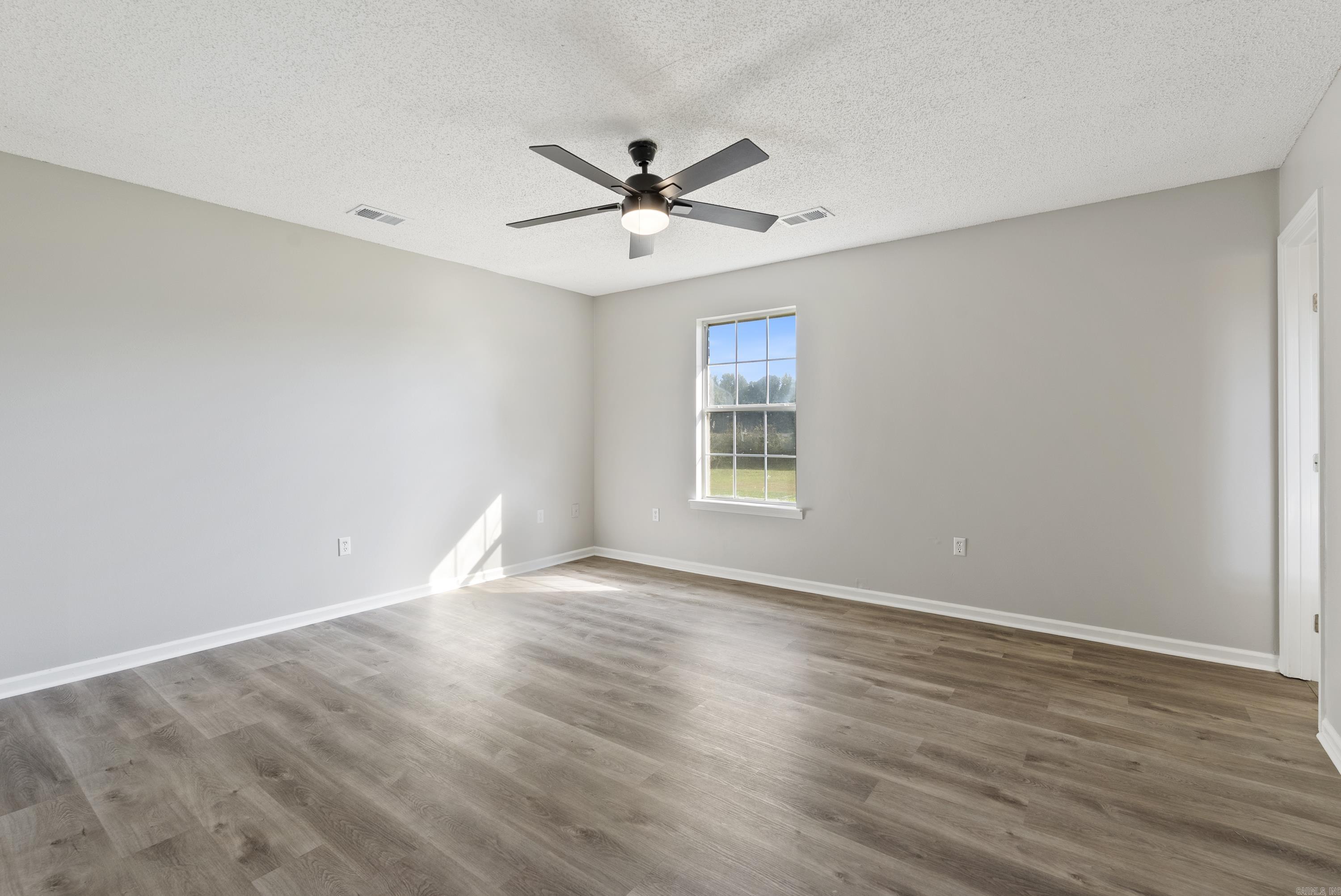 WINDWOOD SOUTH - Residential