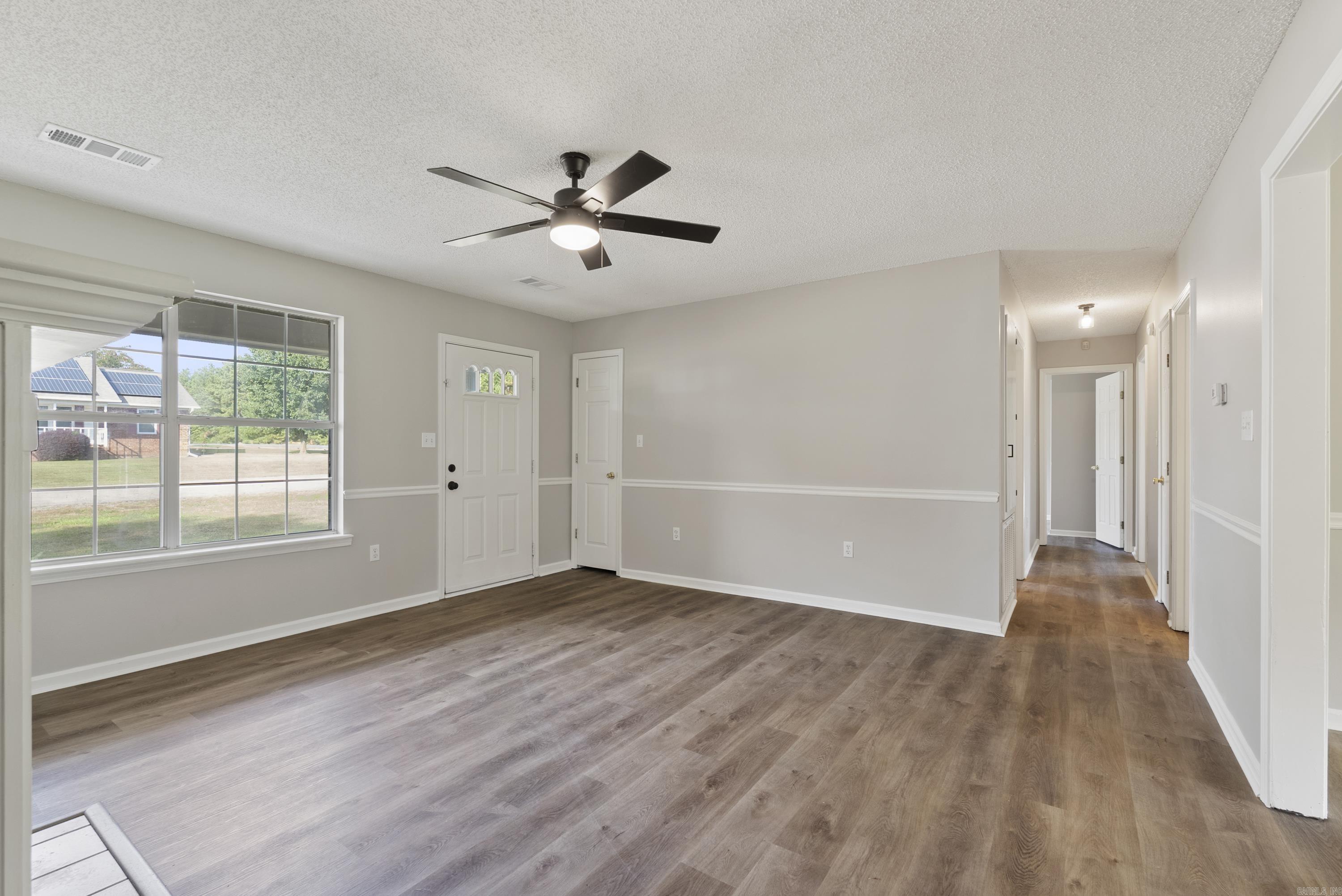 WINDWOOD SOUTH - Residential