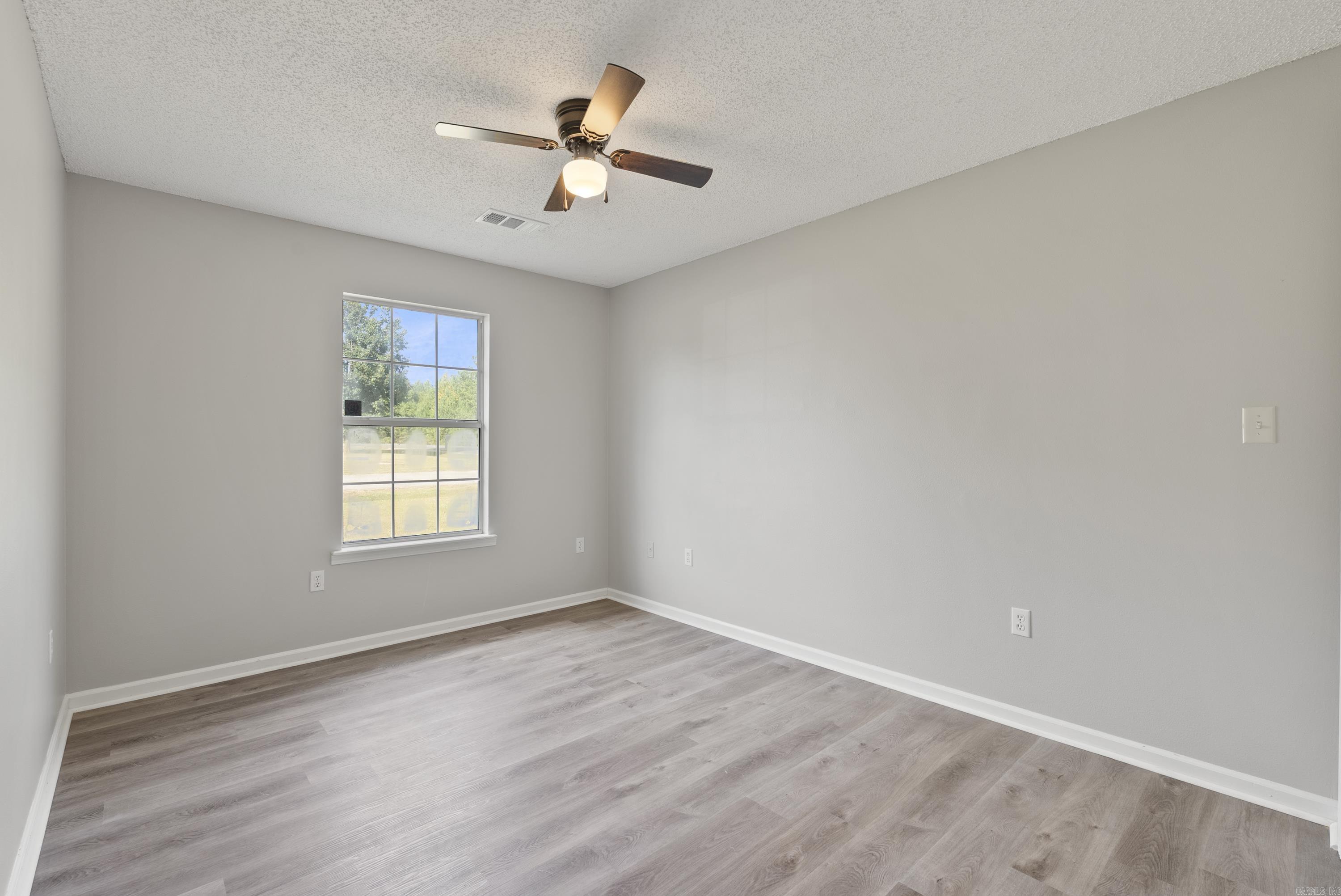 WINDWOOD SOUTH - Residential