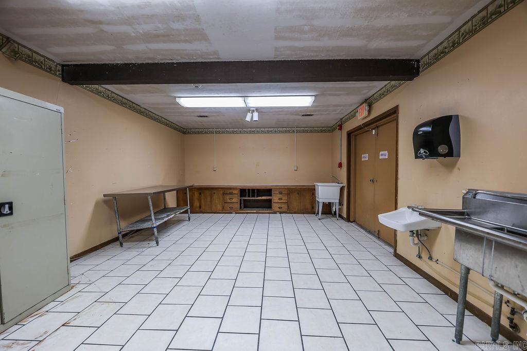 nil - Commercial Sale