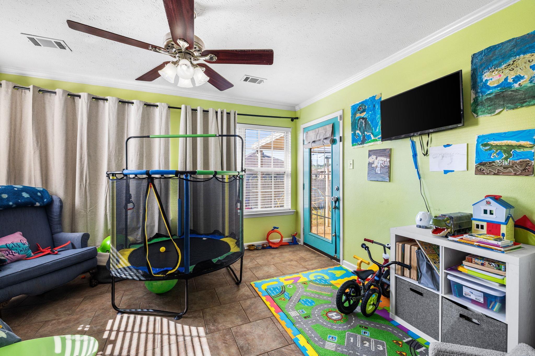 STONEHENGE PLACE - Residential