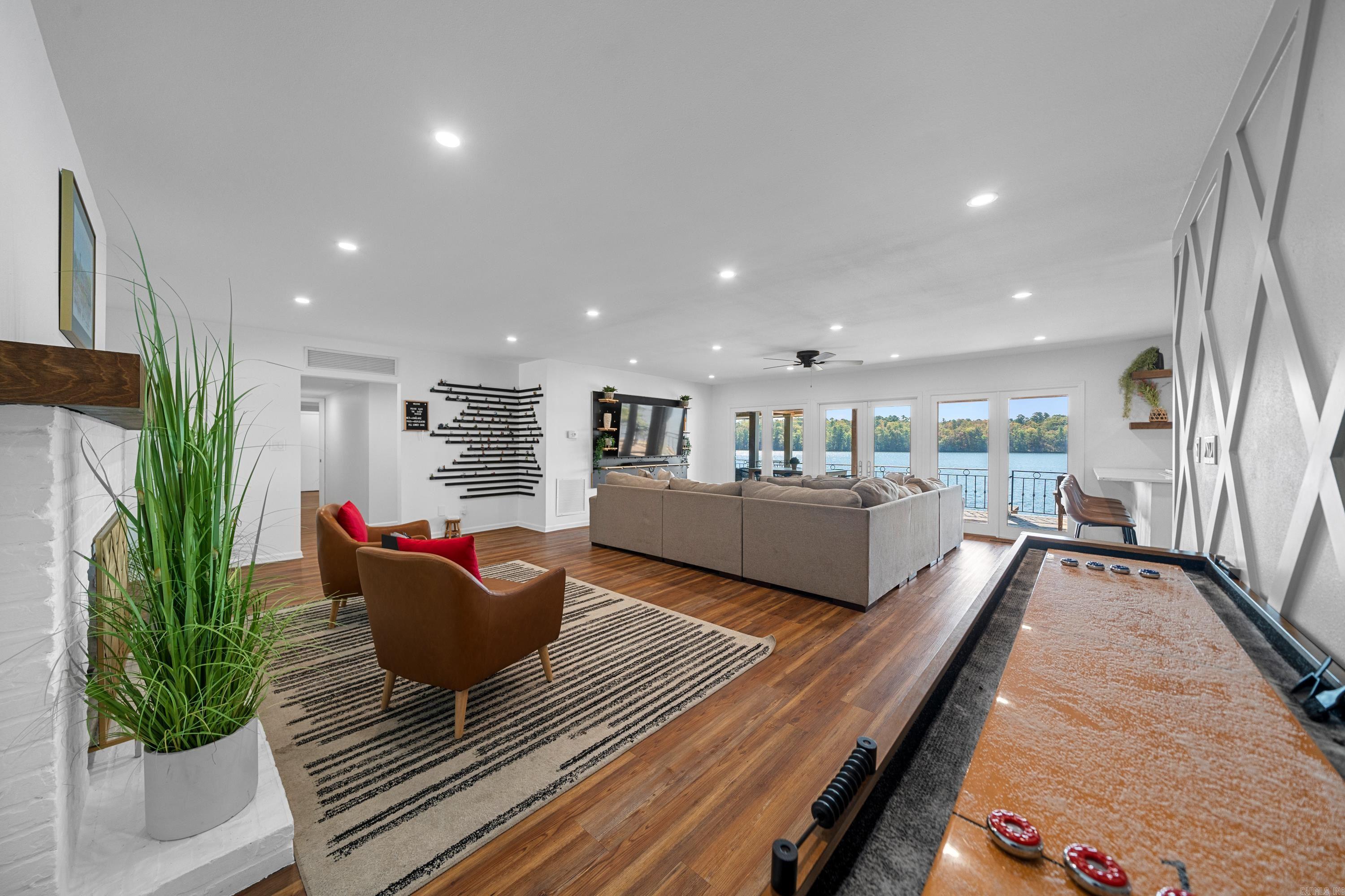 Eastborough Shores - Residential