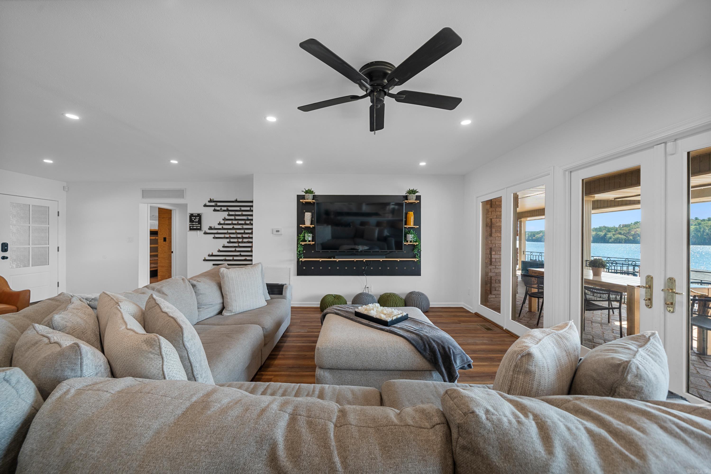 Eastborough Shores - Residential