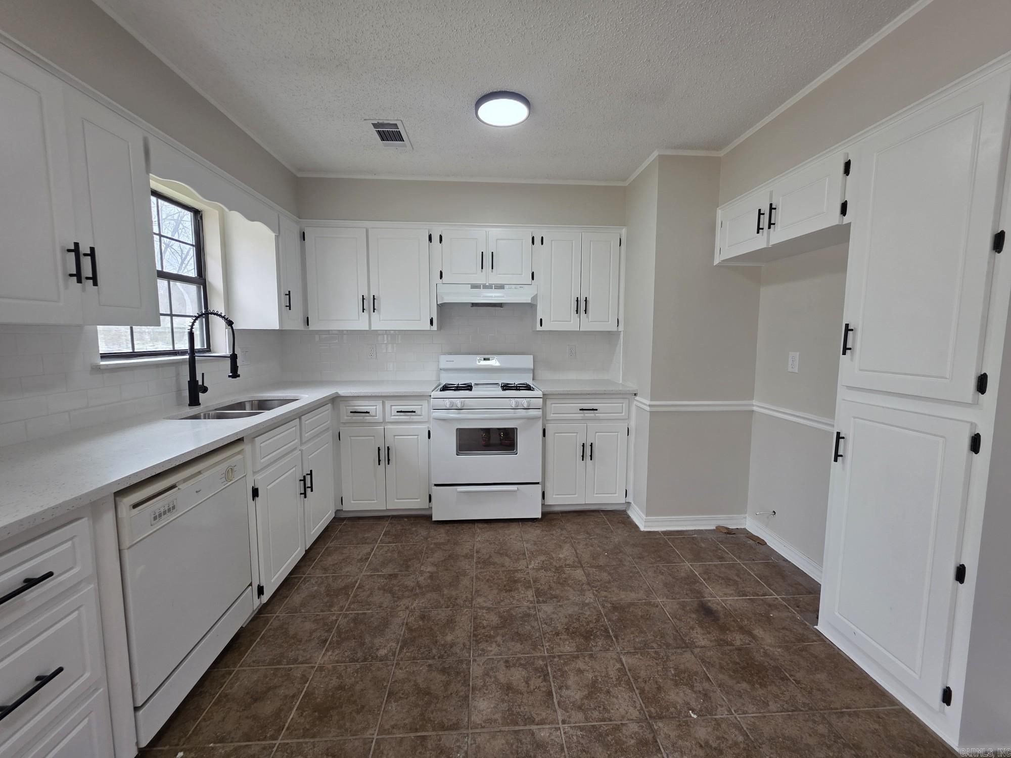 Cabot - Residential Lease