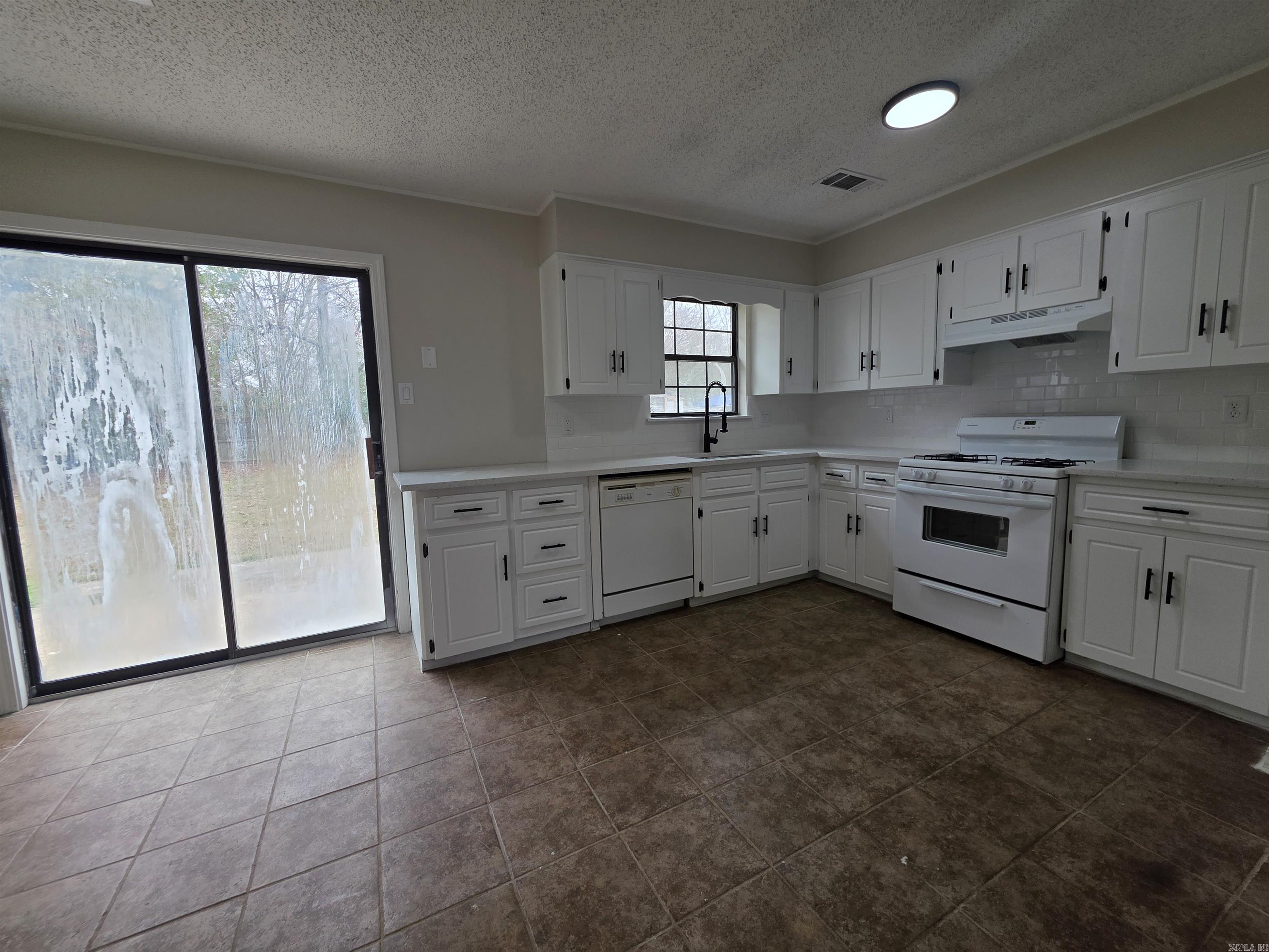 Cabot - Residential Lease