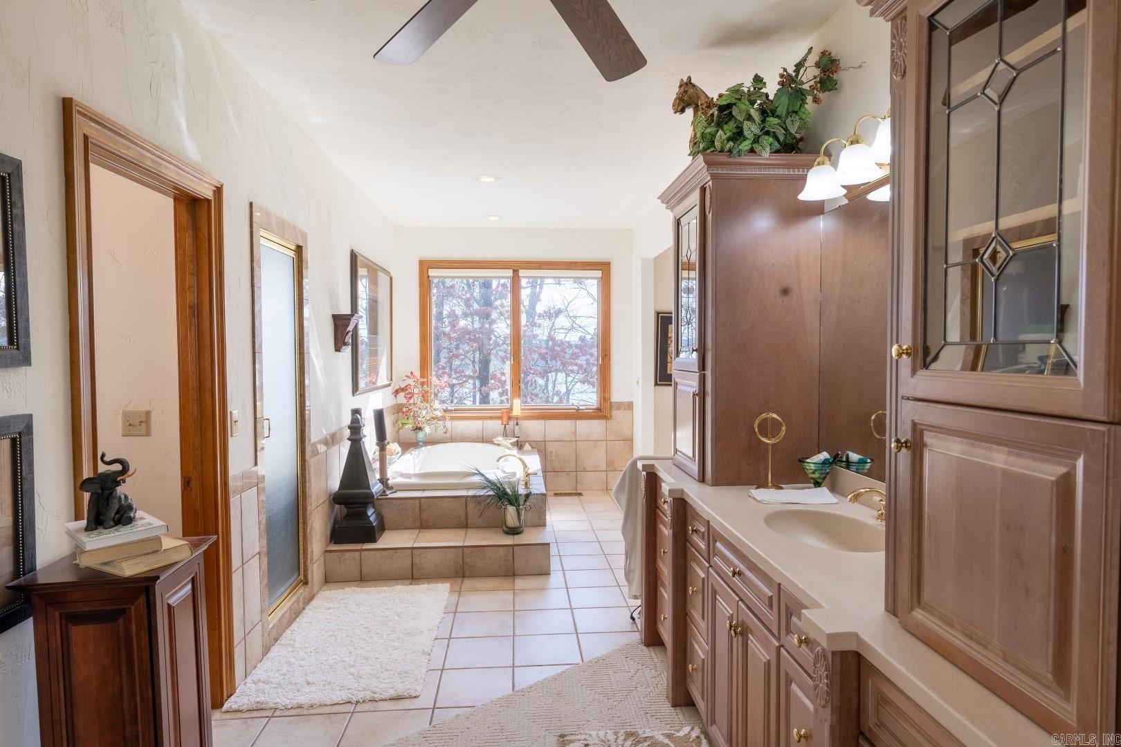 GRAND ISLE - LAKE - Residential