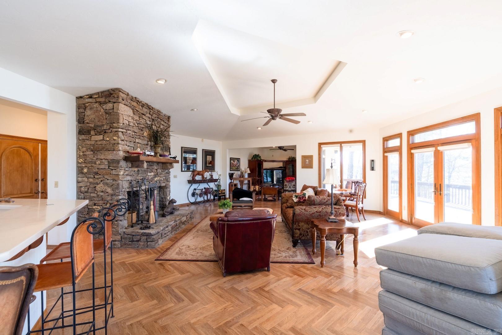 GRAND ISLE - LAKE - Residential