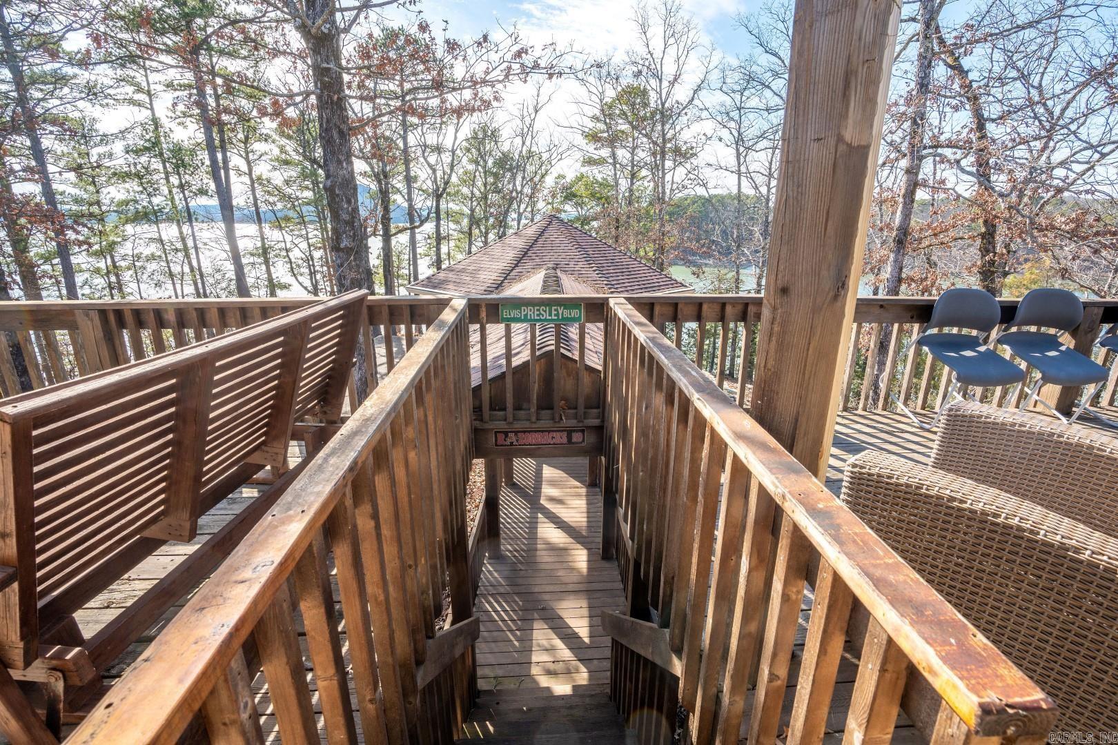 GRAND ISLE - LAKE - Residential