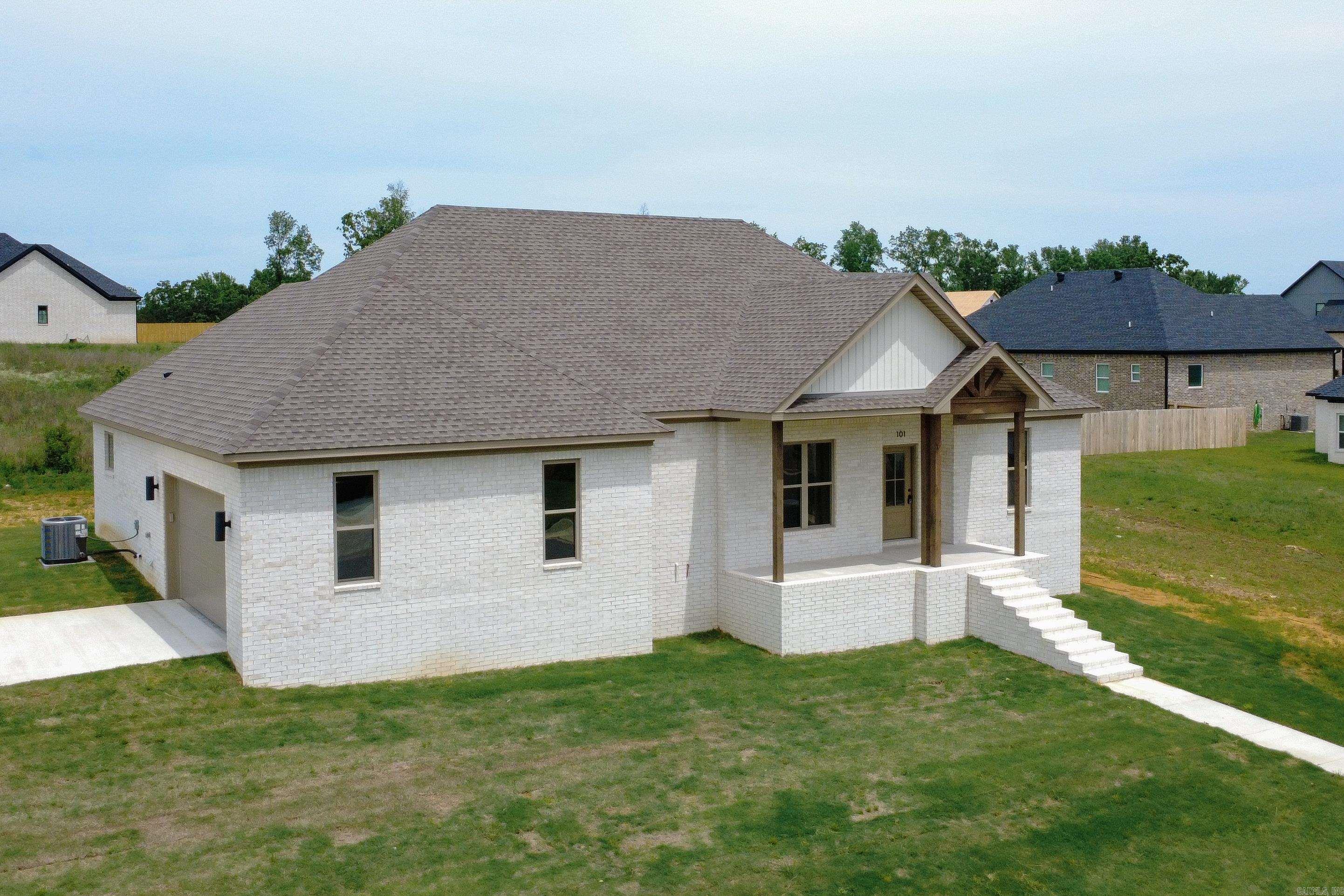 HIDDEN VALLEY ESTATES - Residential