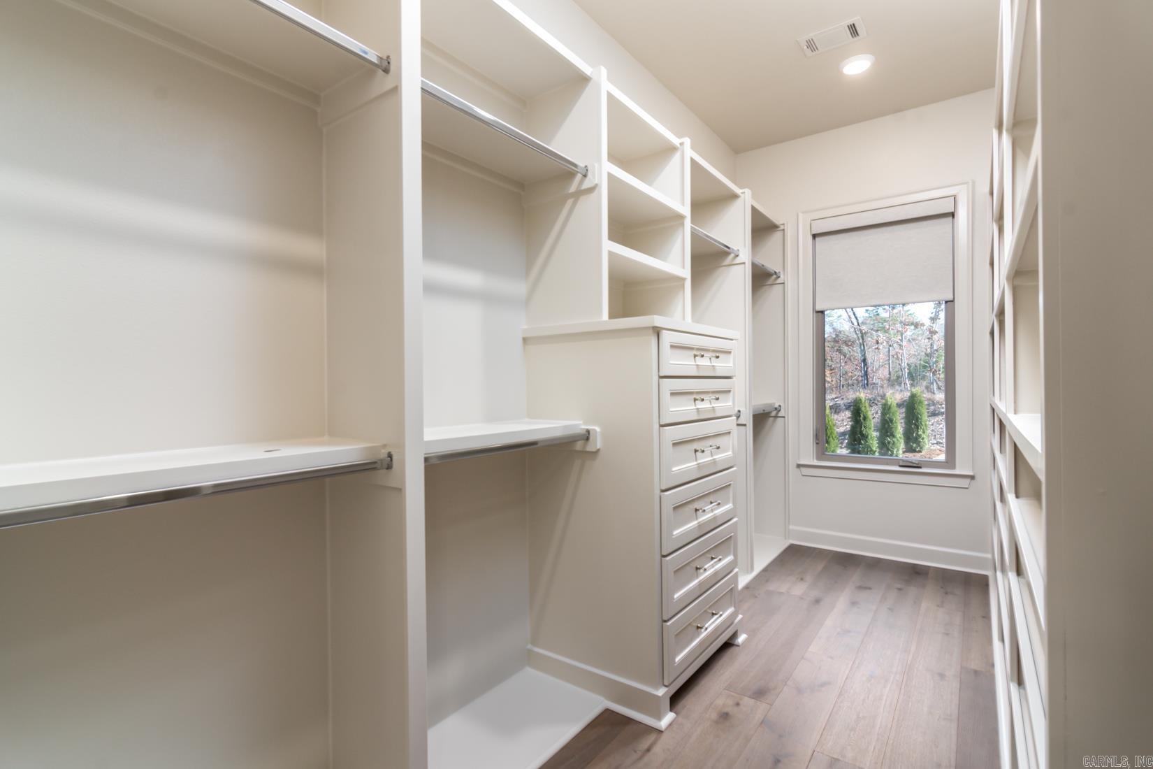 CHENAL VALLEY ABINGTON COURT - Residential