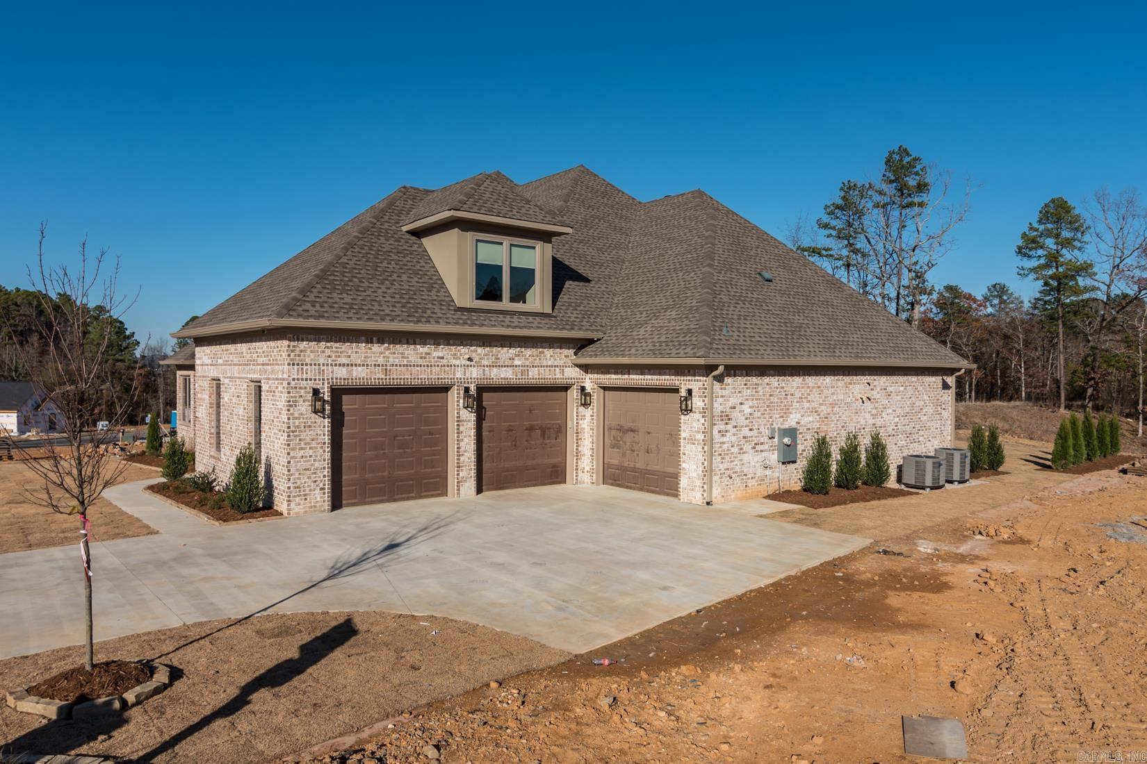 CHENAL VALLEY ABINGTON COURT - Residential