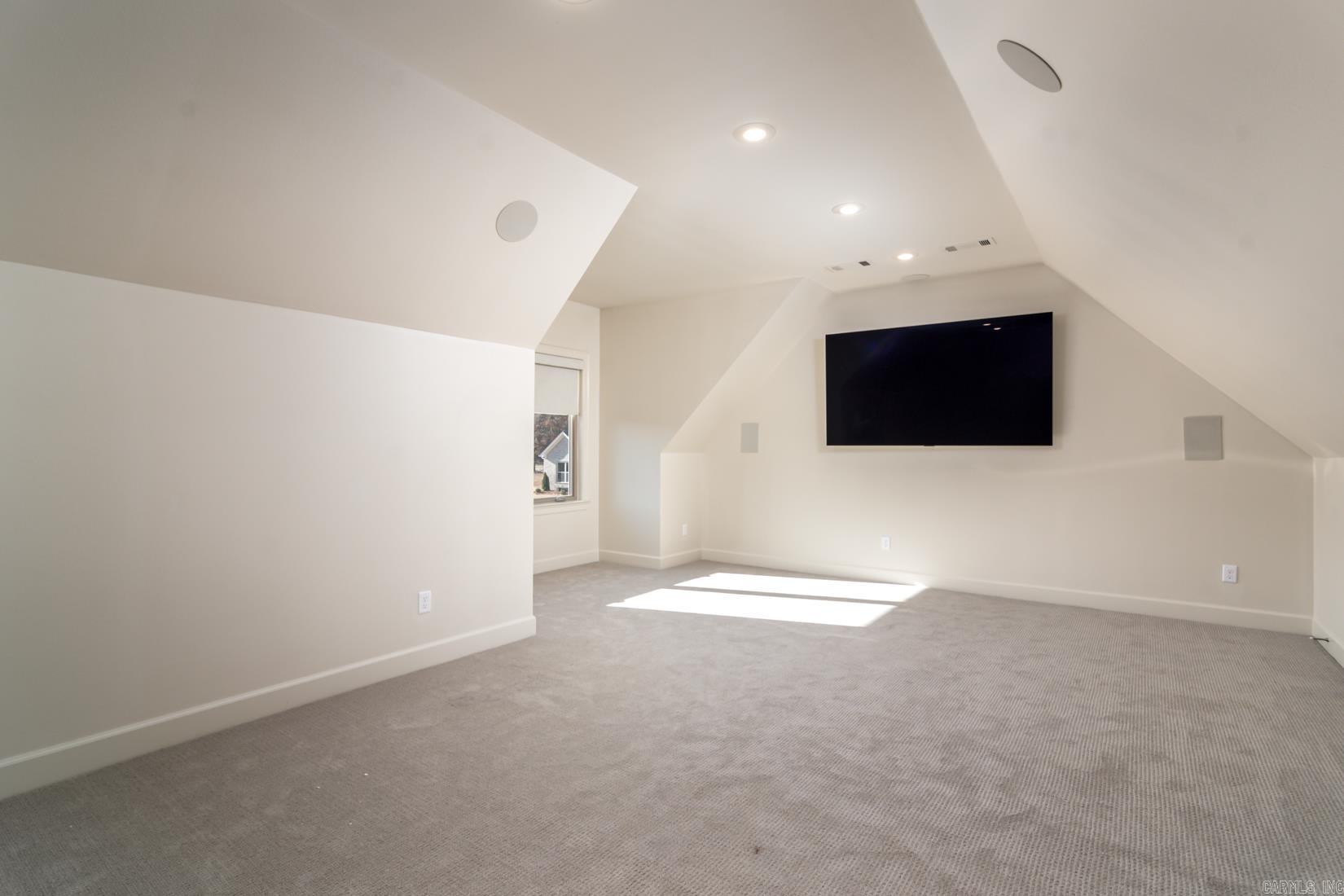 CHENAL VALLEY ABINGTON COURT - Residential