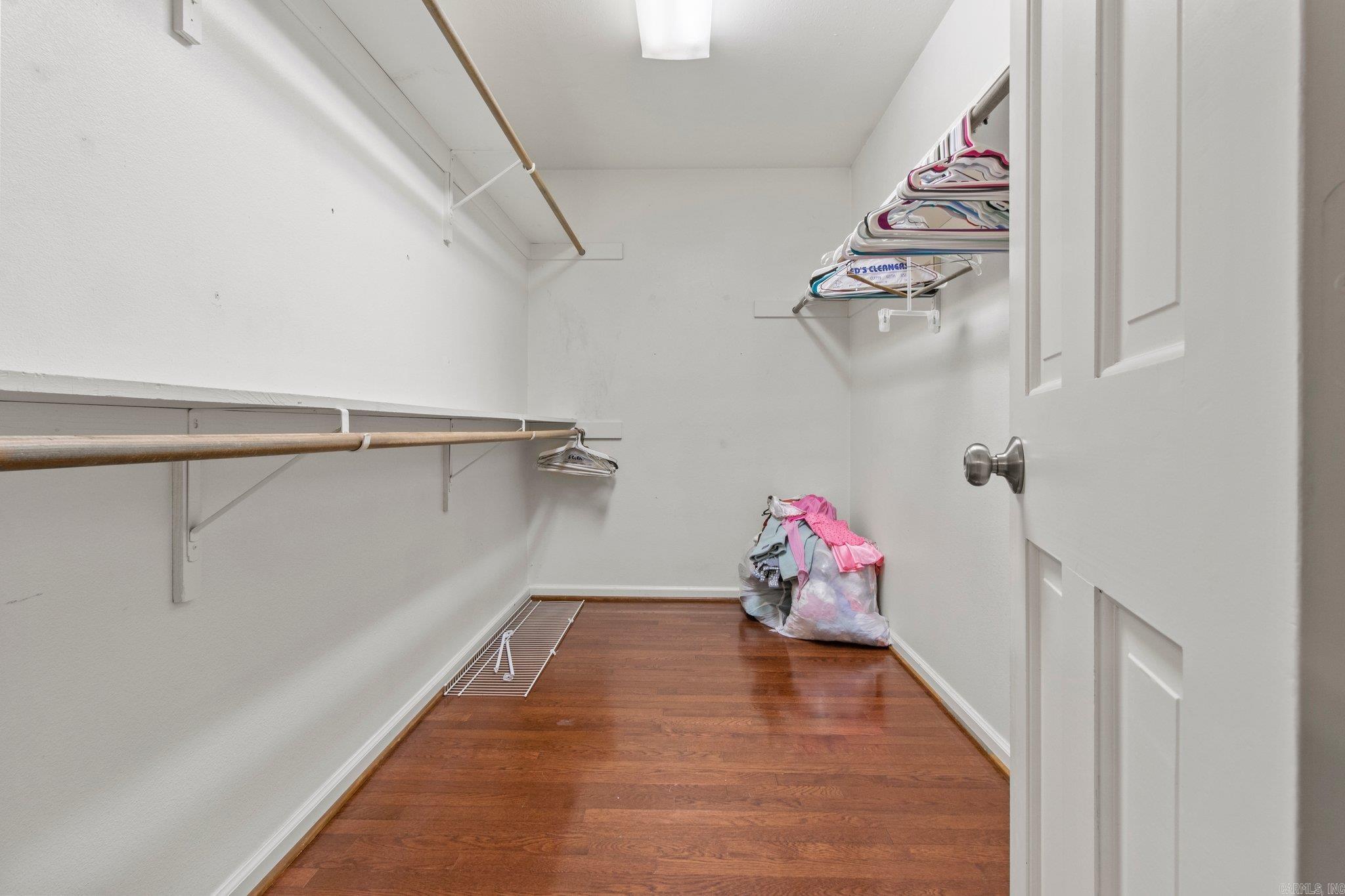 DARK FOREST PLACE - Residential