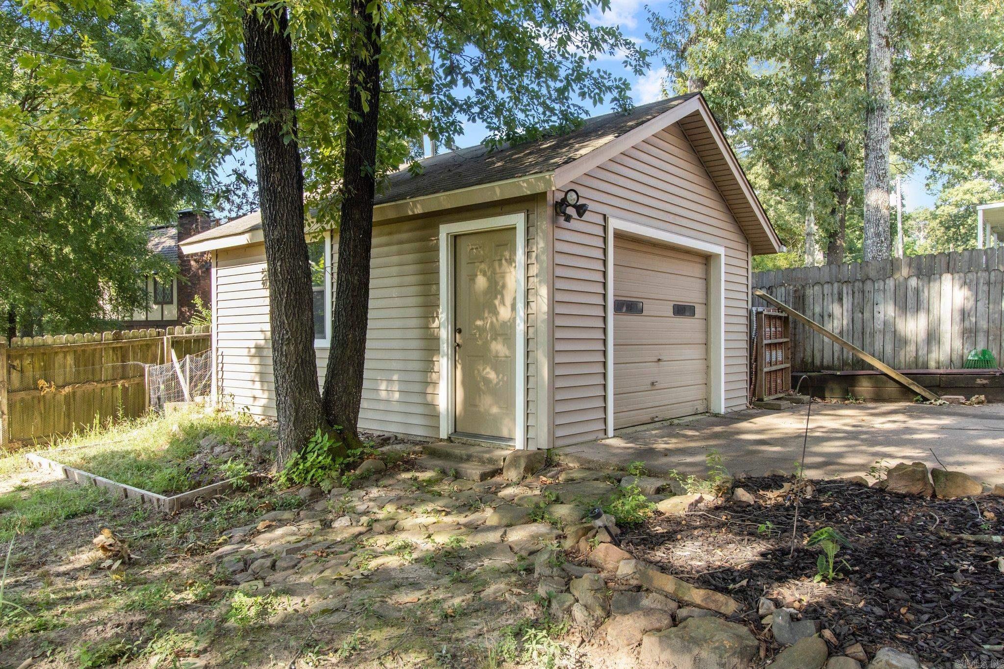 DARK FOREST PLACE - Residential