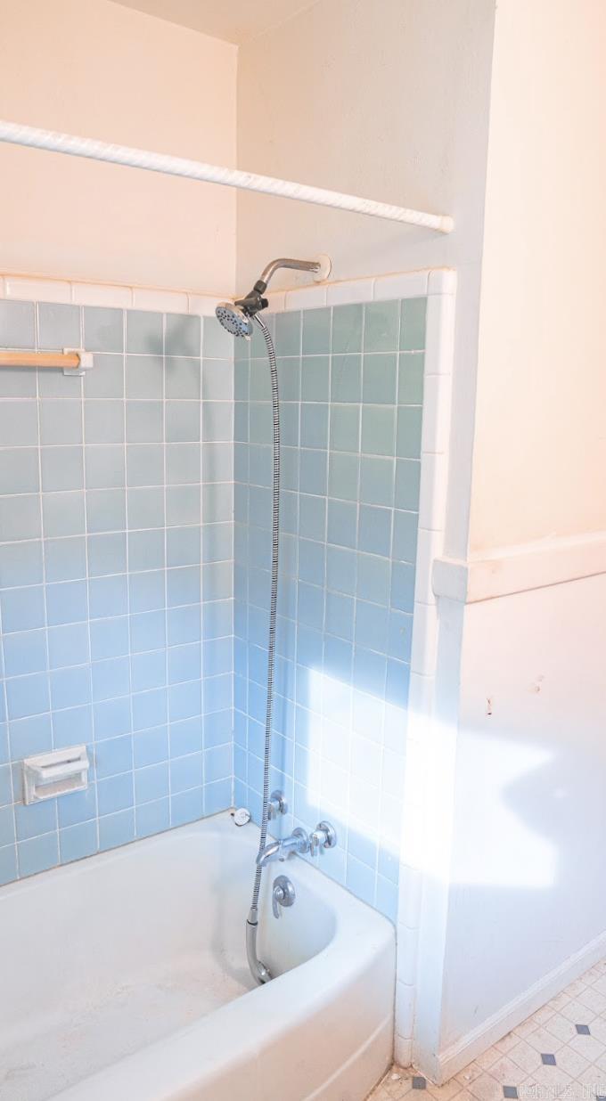 UNIVERSITY & 65TH ST - Residential