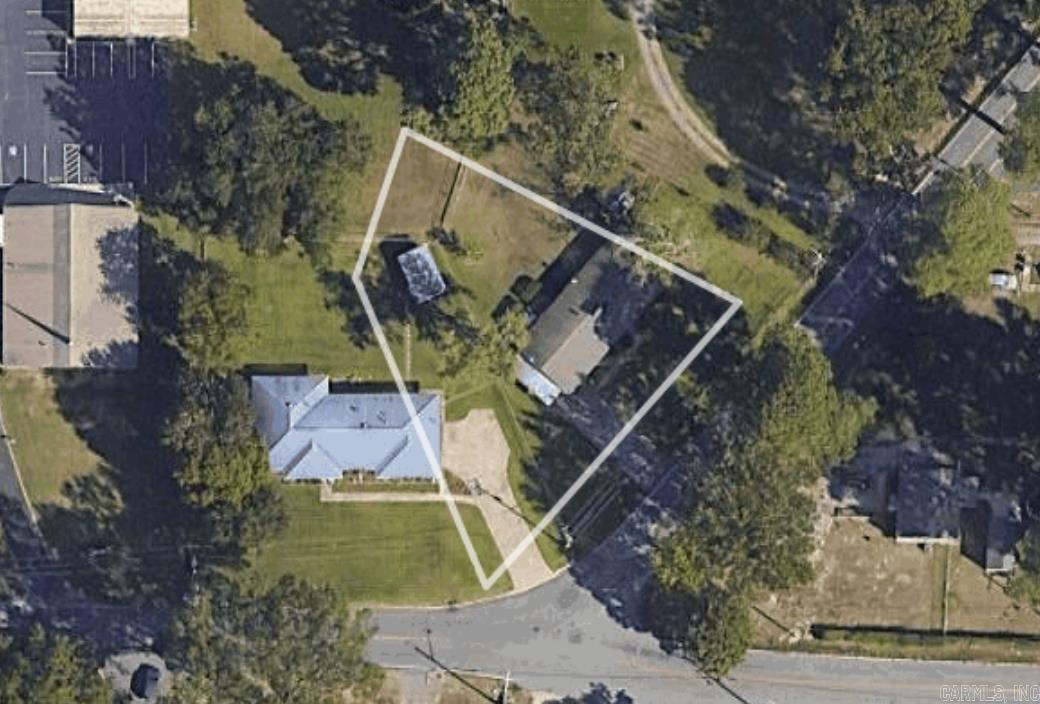 UNIVERSITY & 65TH ST - Residential