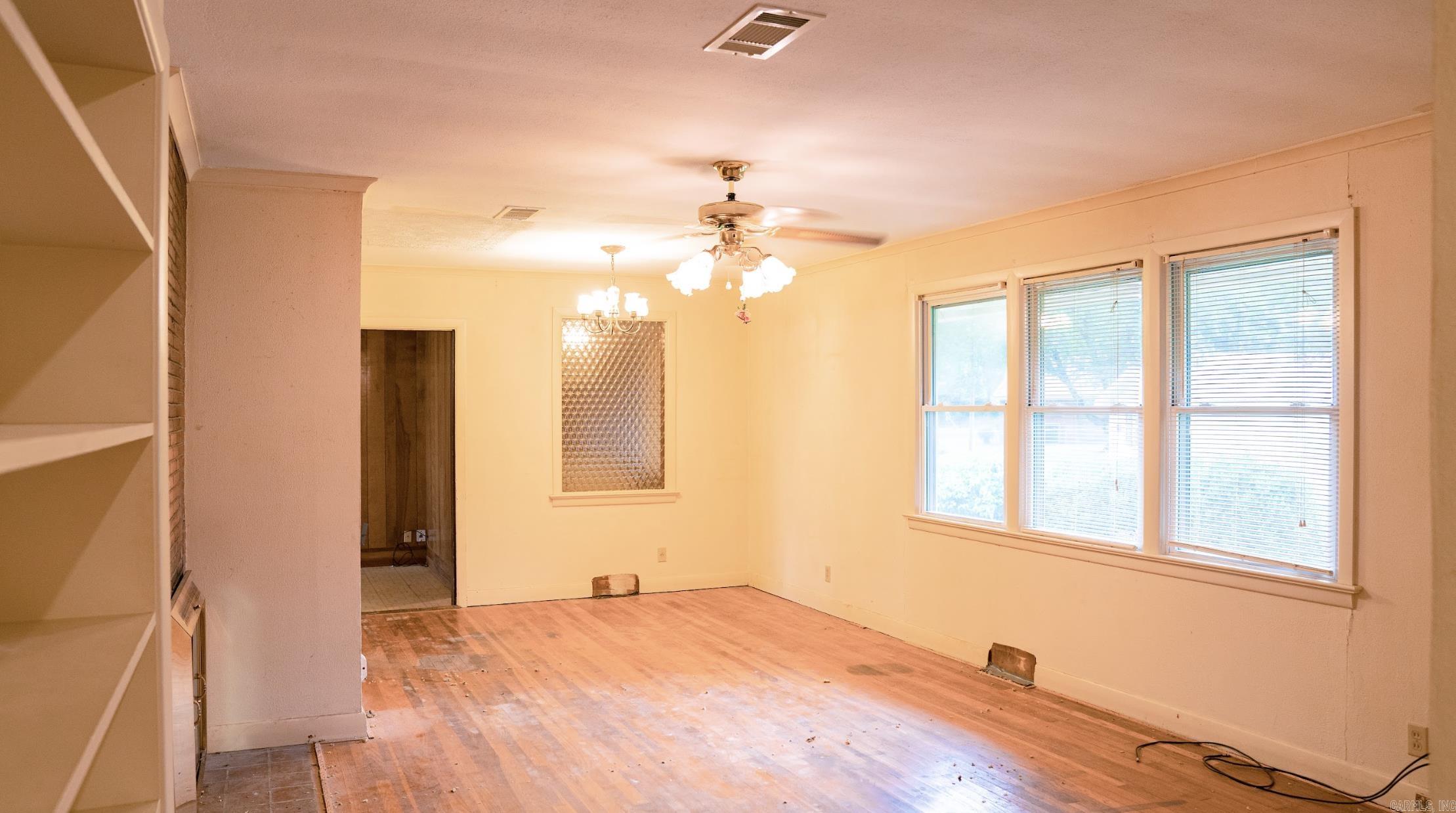 UNIVERSITY & 65TH ST - Residential