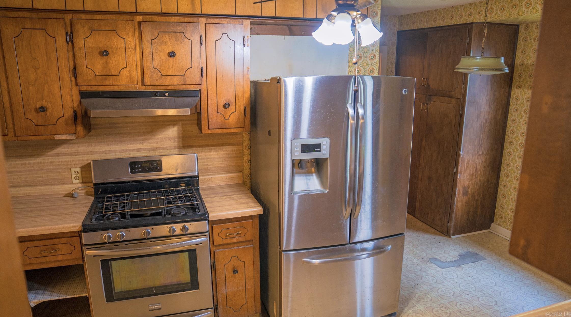 UNIVERSITY & 65TH ST - Residential