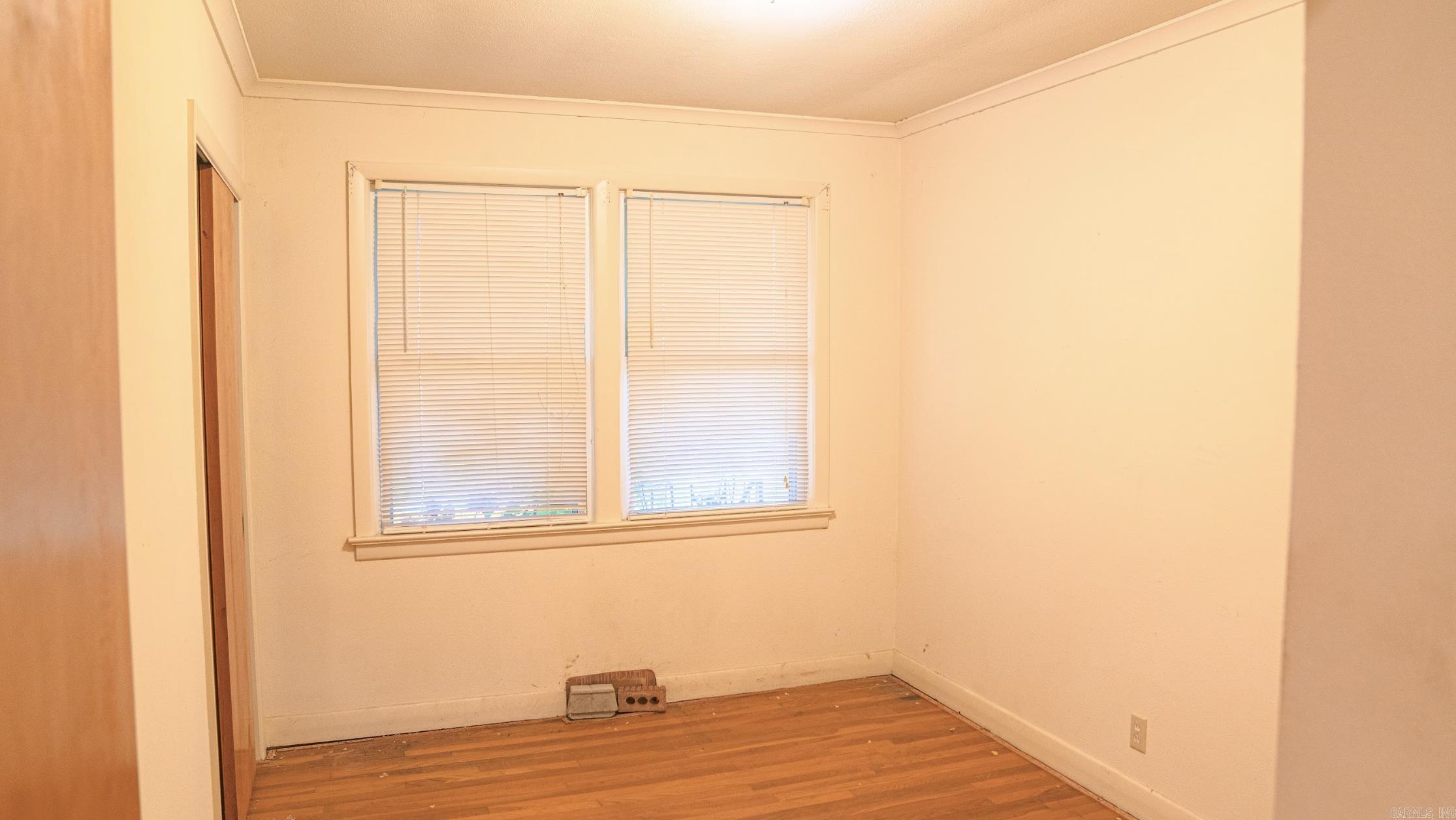 UNIVERSITY & 65TH ST - Residential