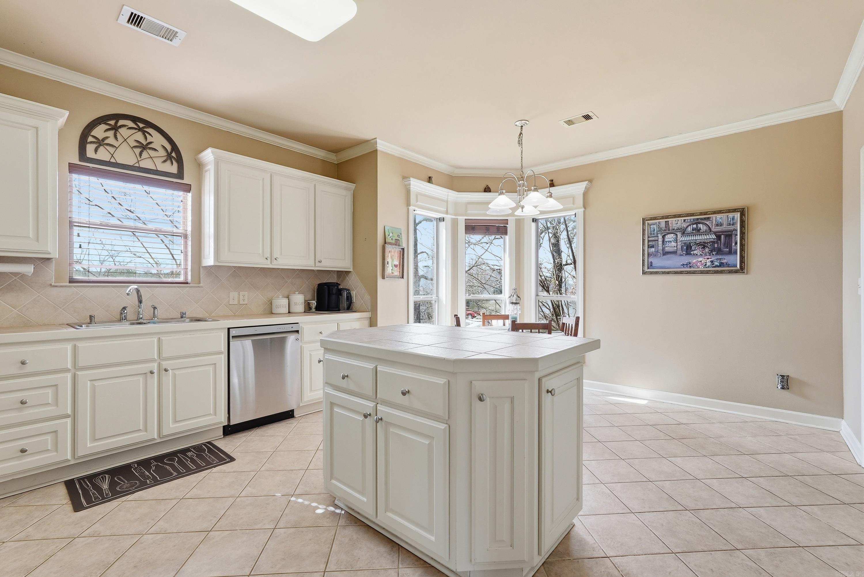 MAUMELLE VALLEY ESTATES - Residential