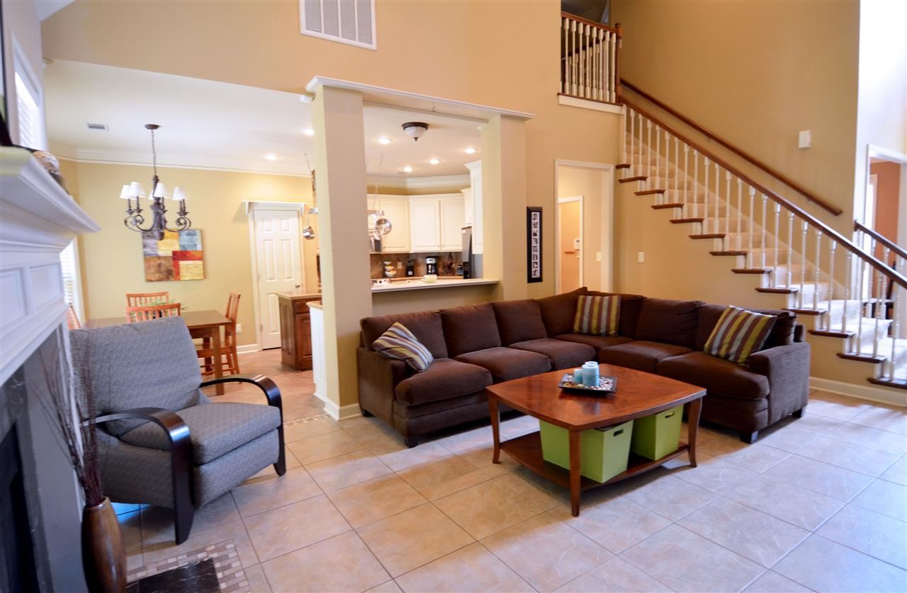 WOODLANDS EDGE - Residential