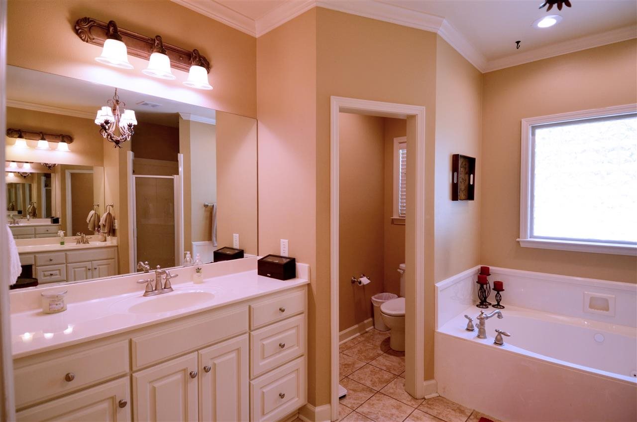 WOODLANDS EDGE - Residential