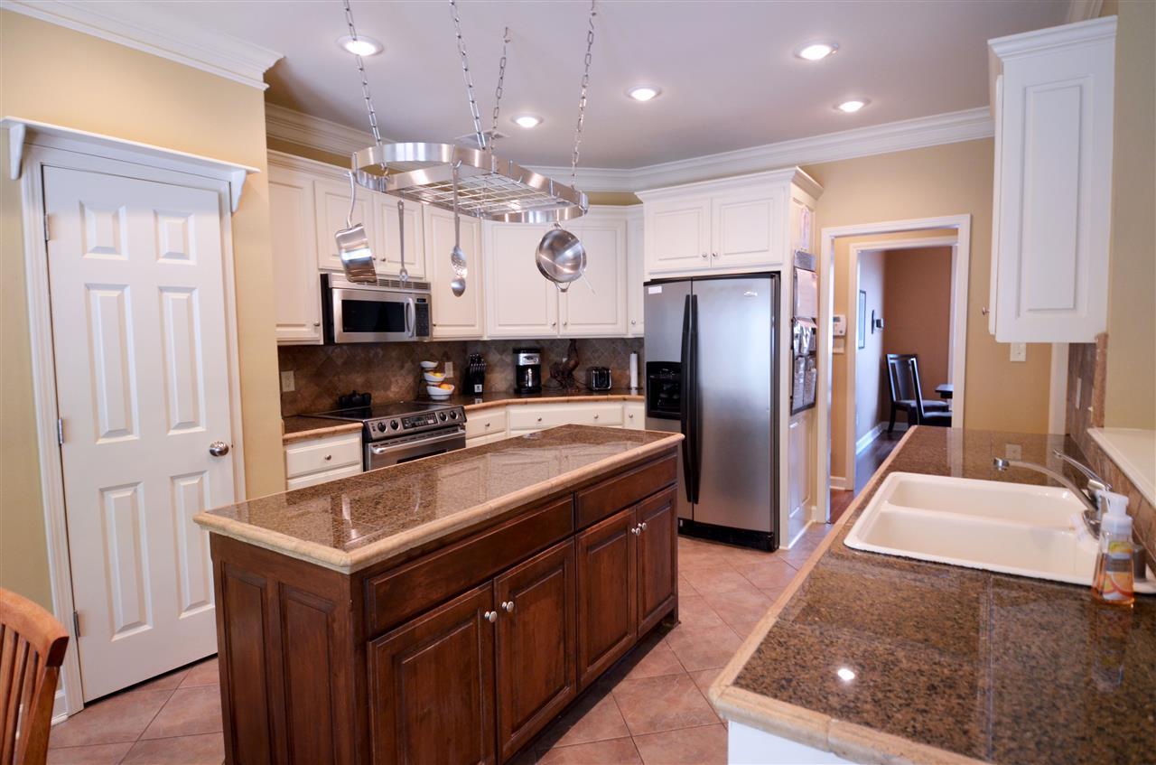 WOODLANDS EDGE - Residential