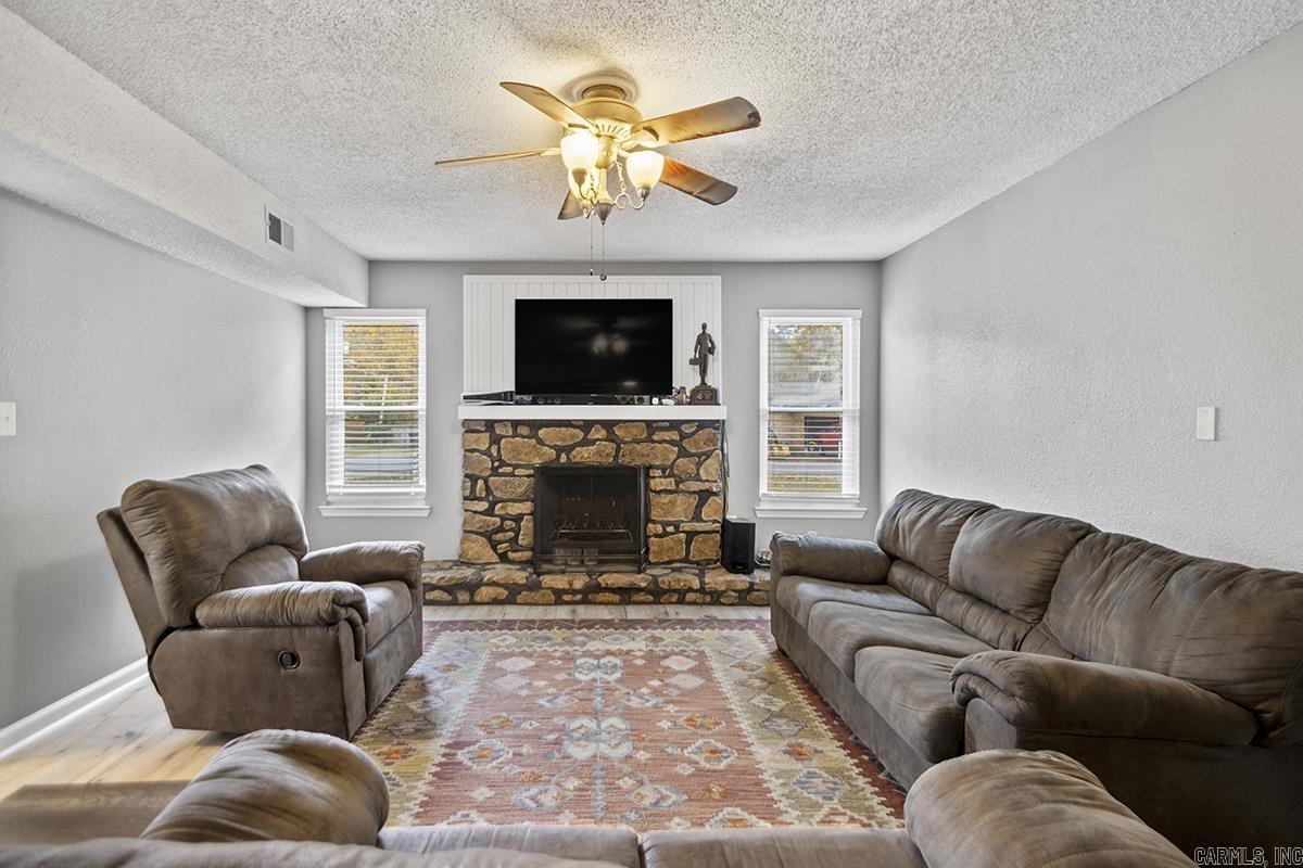 INDIANHEAD LAKES EST - Residential