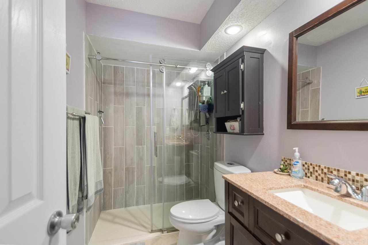 INDIANHEAD LAKES EST - Residential