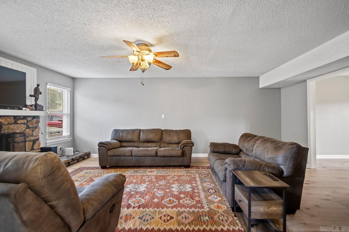 INDIANHEAD LAKES EST - Residential