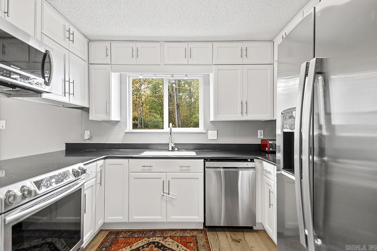 INDIANHEAD LAKES EST - Residential