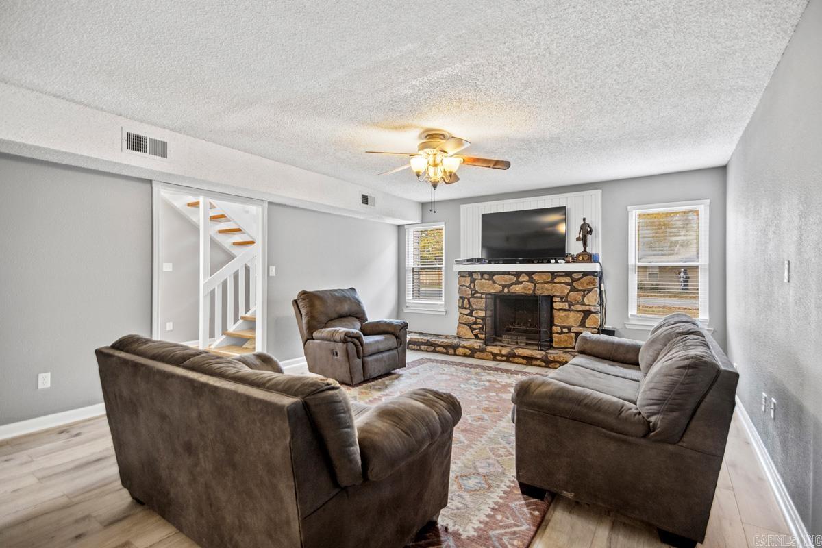 INDIANHEAD LAKES EST - Residential