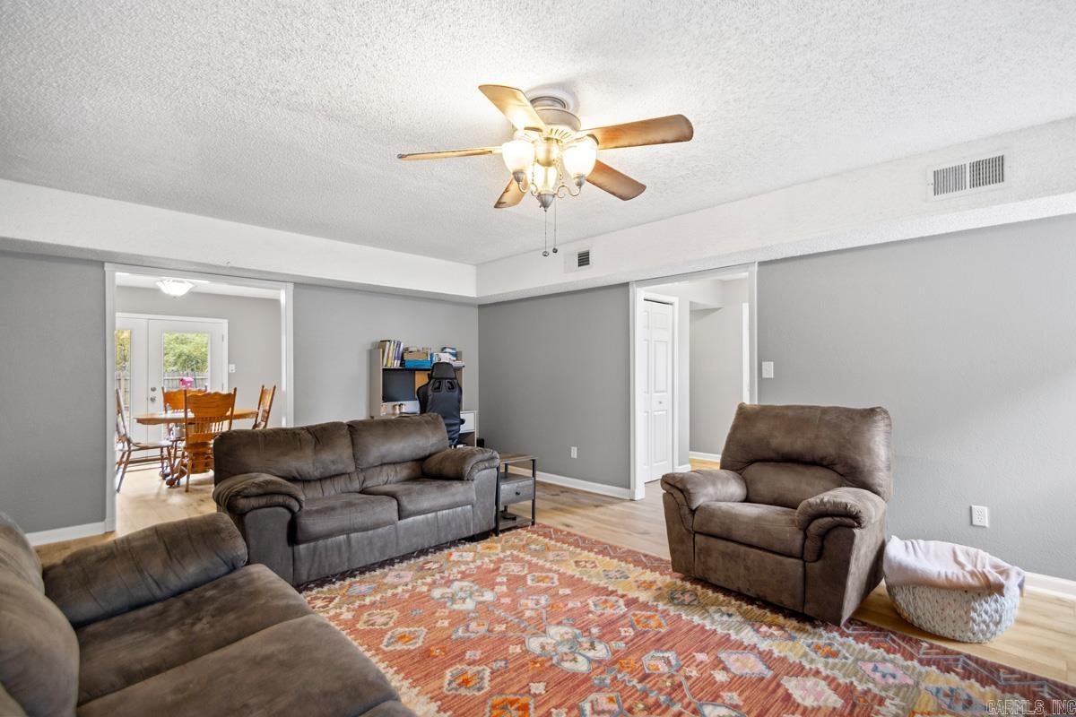 INDIANHEAD LAKES EST - Residential