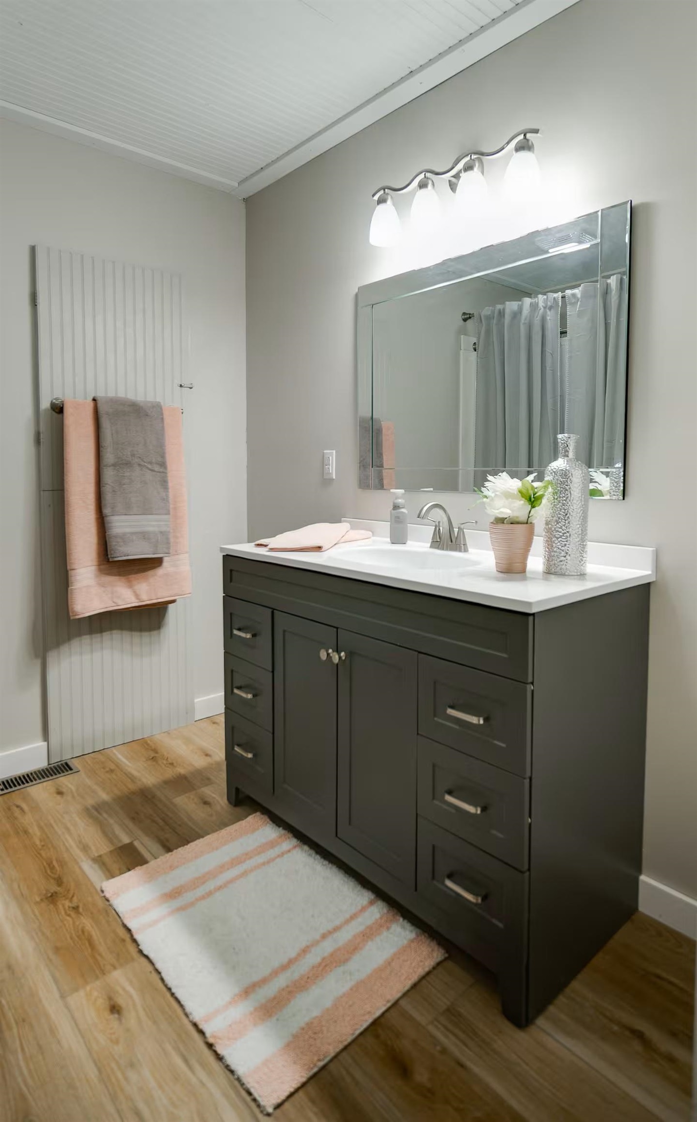 RIVER HEIGHTS - Residential