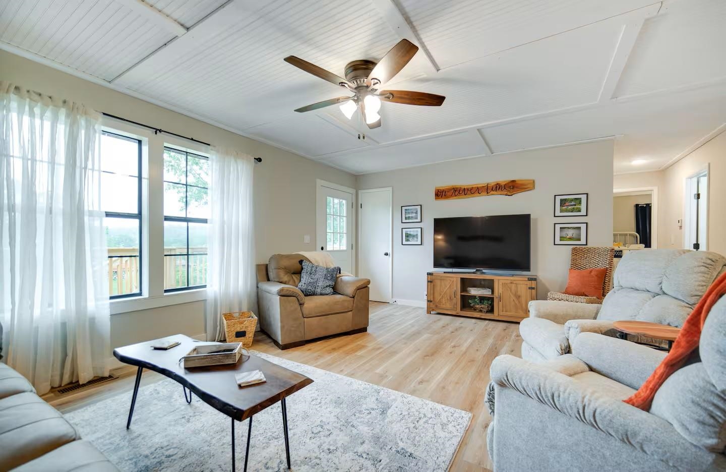 RIVER HEIGHTS - Residential