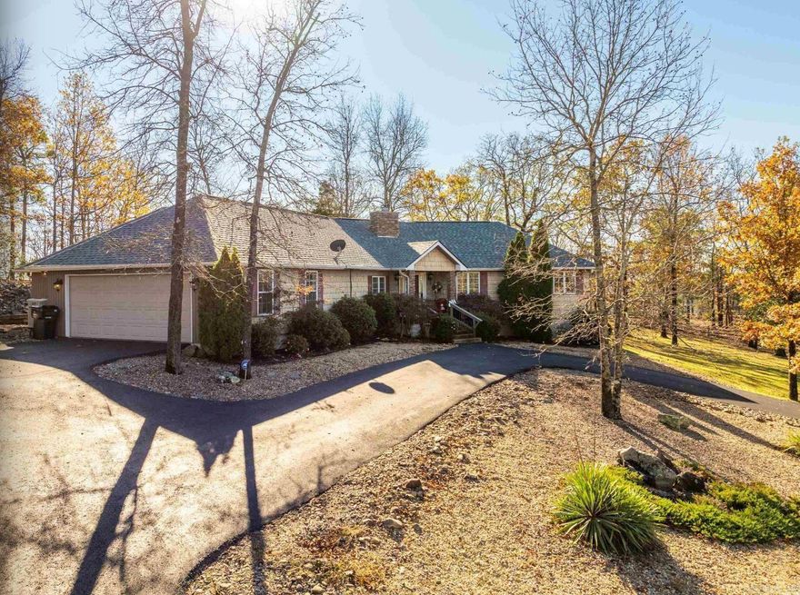 Welcome to this stunning 3 bed 2.5 bath house with a breathtaking Mountain View! This beautifully designed home features an openconcept living area with vaulted ceilings and large windows that showcase the majestic mountain scenery. The master bedroom boasts a private en-suite bathroom with a luxurious walk-in shower. Step outside onto the expansive deck and take in the panoramic views of the surrounding mountains! The backyard is perfect for outdoor gatherings, with plenty of space for lounging or playing. Located in apeaceful neighborhood, this home offers the perfect balance of tranquility and convenience. Don't miss out on the opportunity to make this mountain oasis your new home!