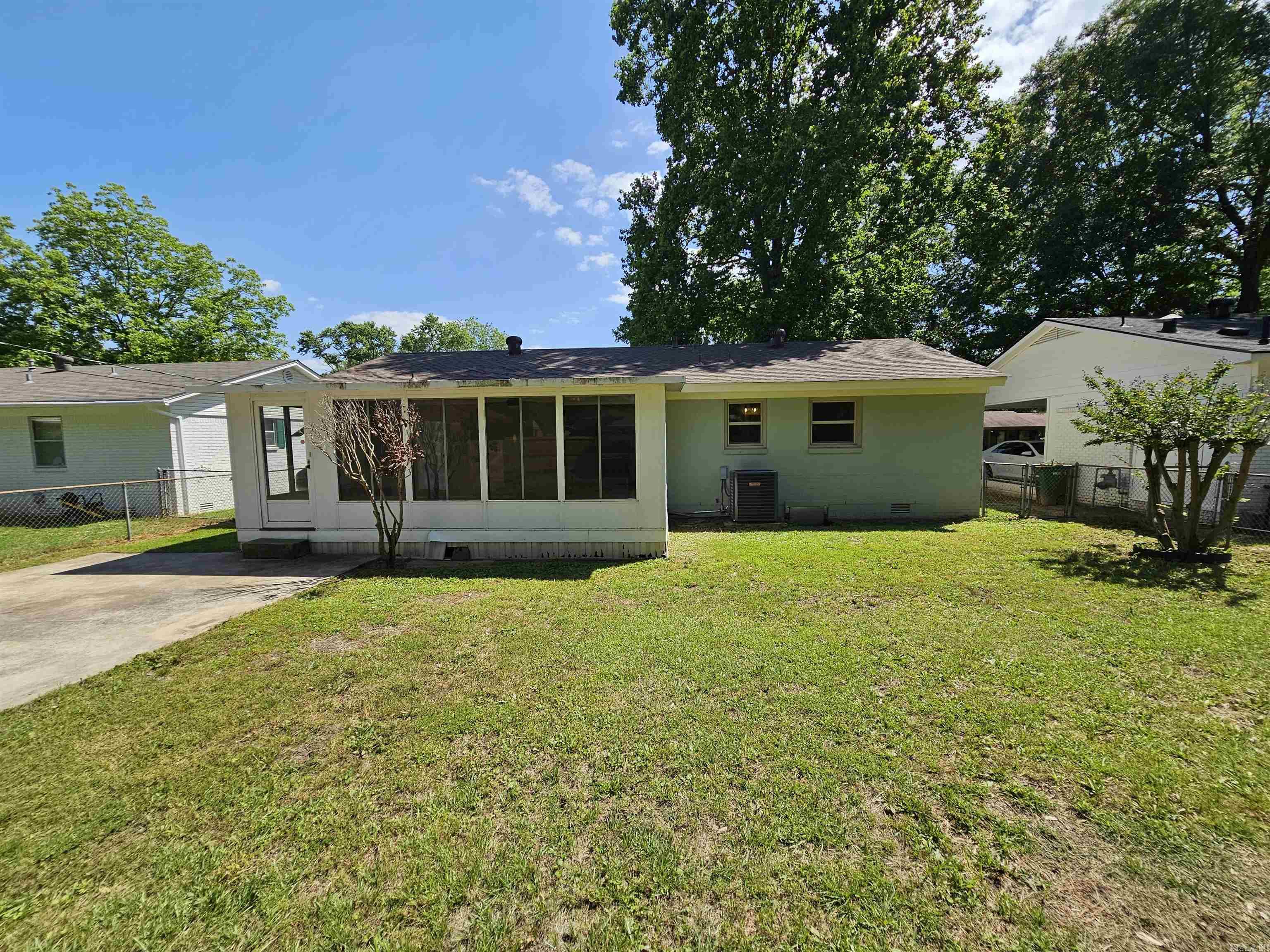 Delta Lawn - Residential