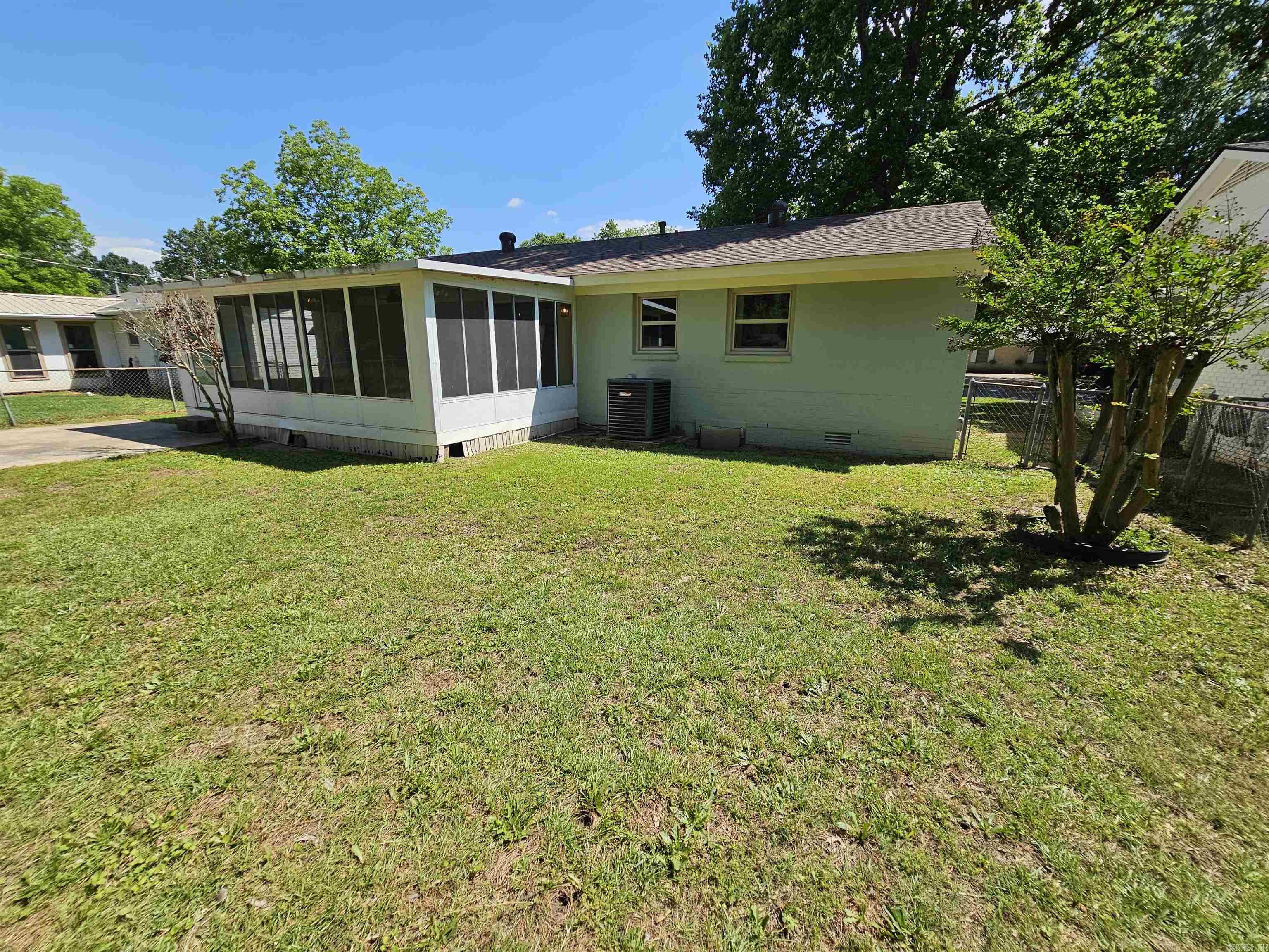 Delta Lawn - Residential