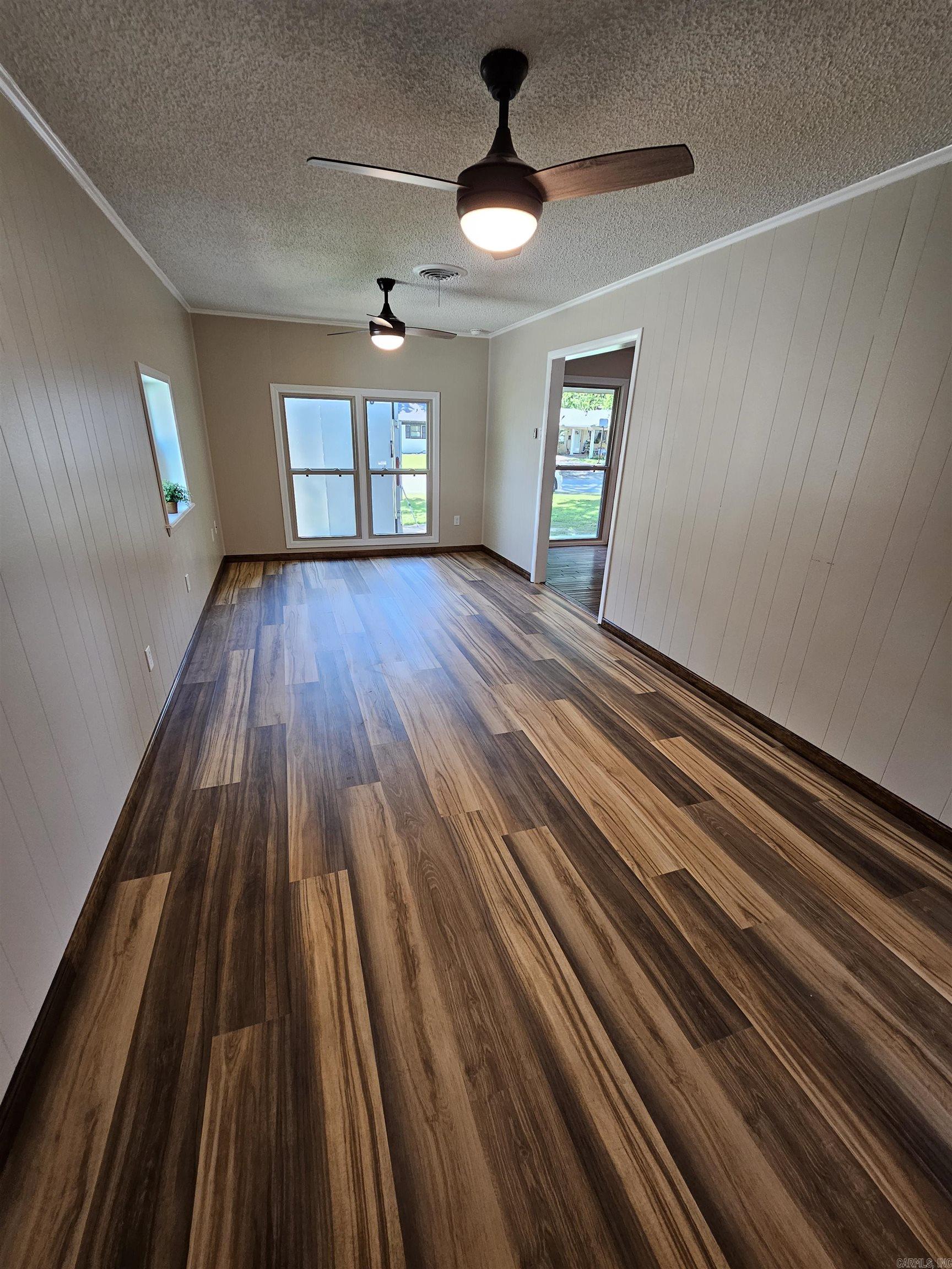 Delta Lawn - Residential