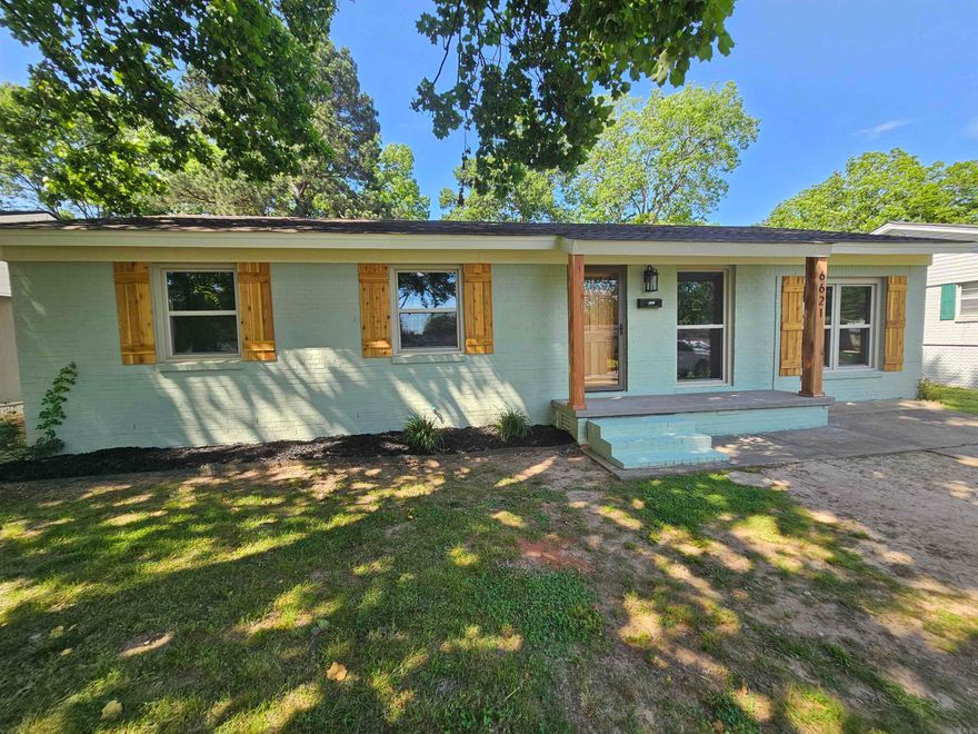 This house has EVERYTHING!!! New HVAC, roof, windows, flooring, paint, bathrooms, granite, lighting, etc! Possible four bedroom/office/living room plus a HUGE sunroom for additional relaxation. Such a beauty that is move-in-ready for a new and loving owner! You won't be disappointed.