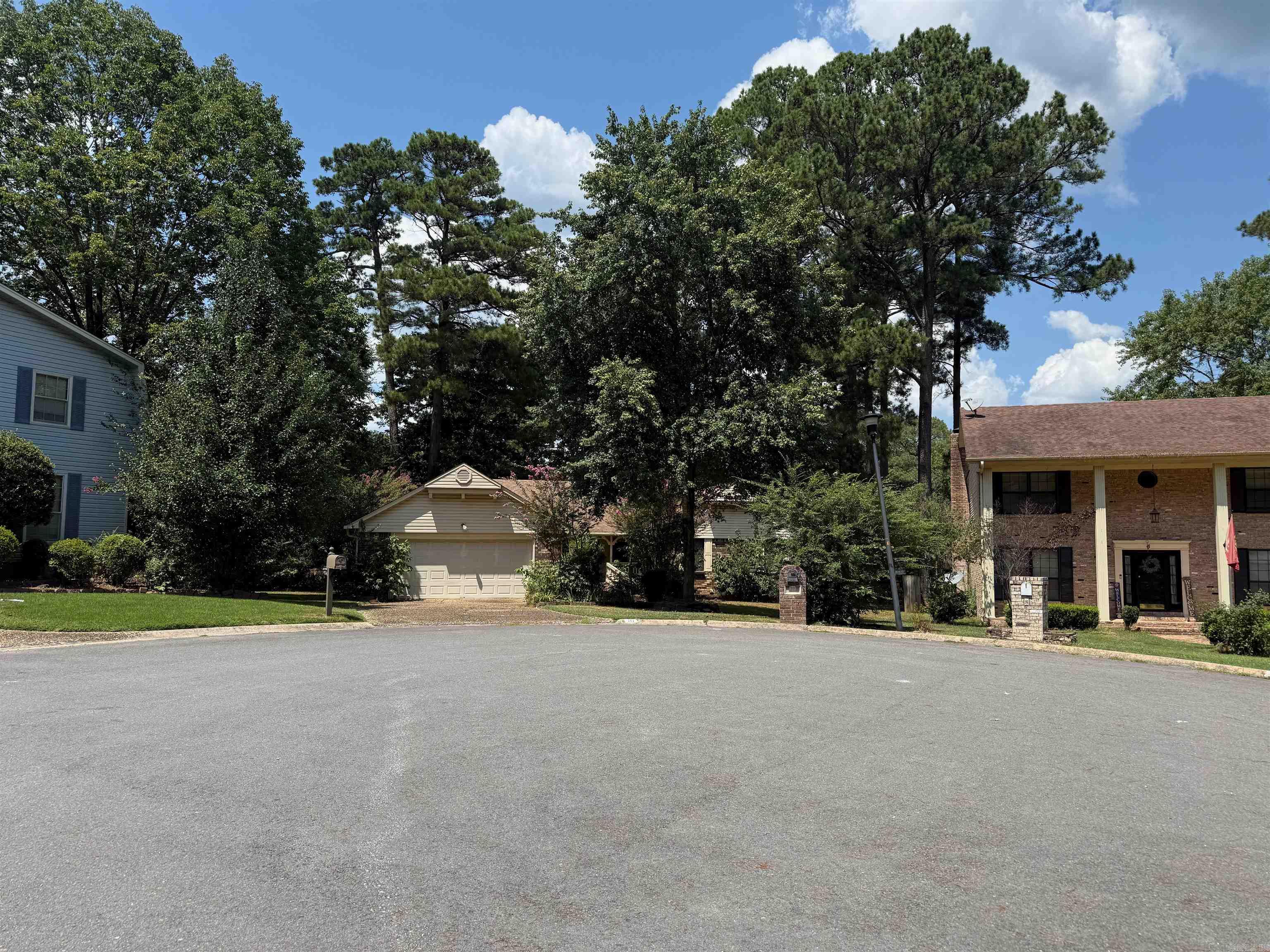 OTTER CREEK COMMUNITY - Residential