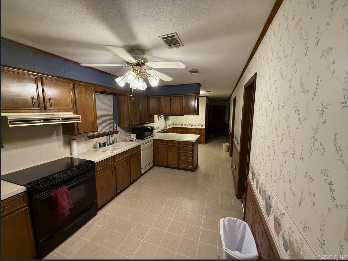 OTTER CREEK COMMUNITY - Residential