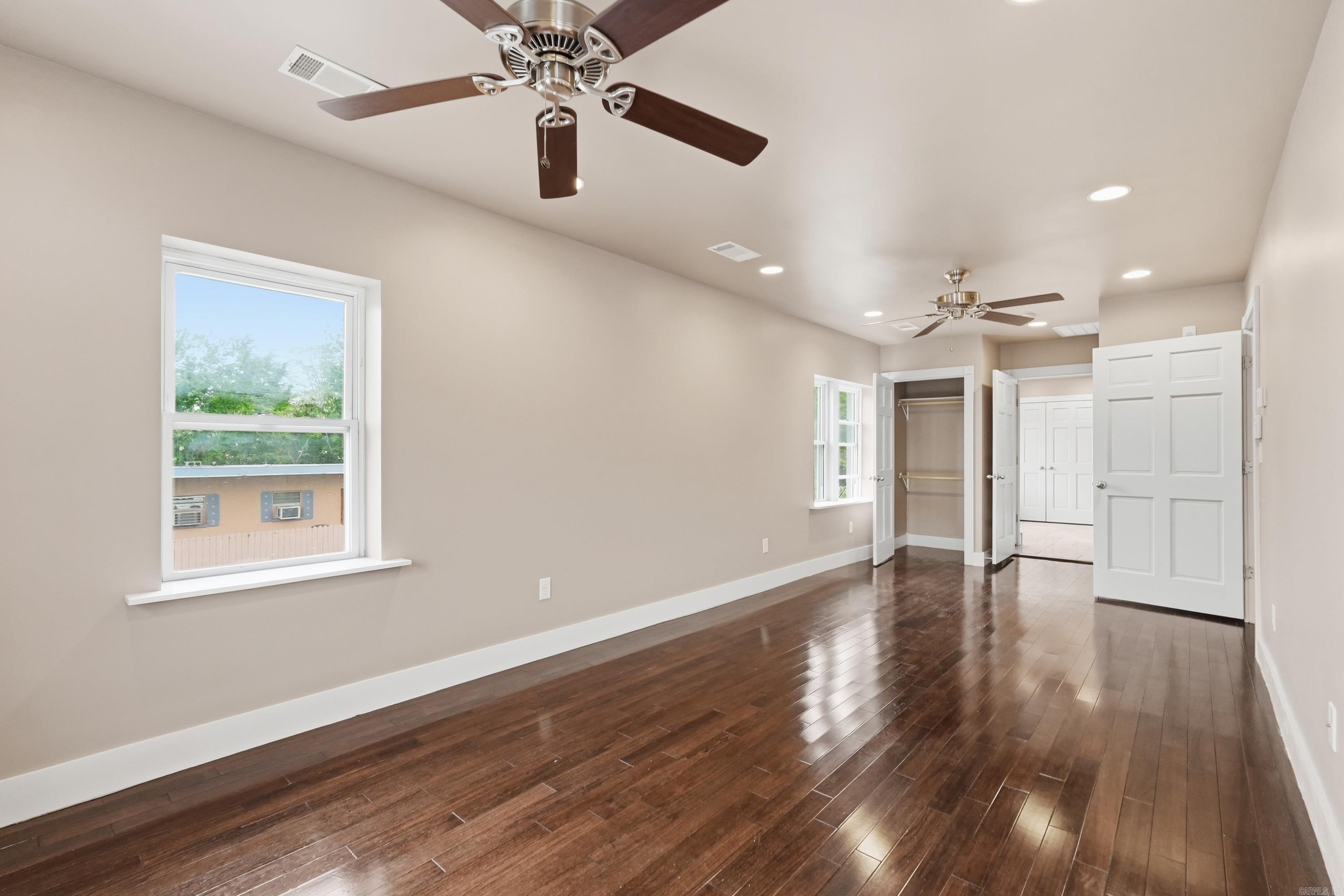 SPRING PARK - Residential