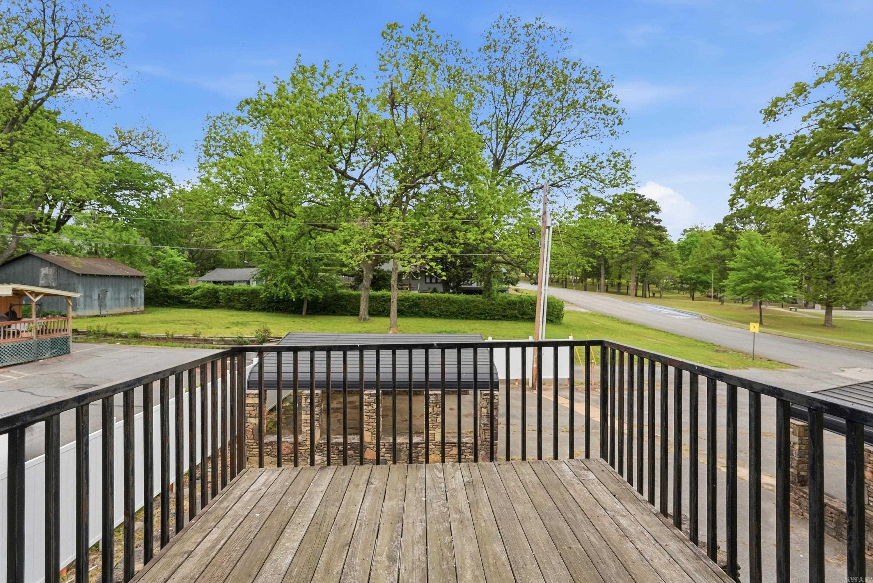 SPRING PARK - Residential