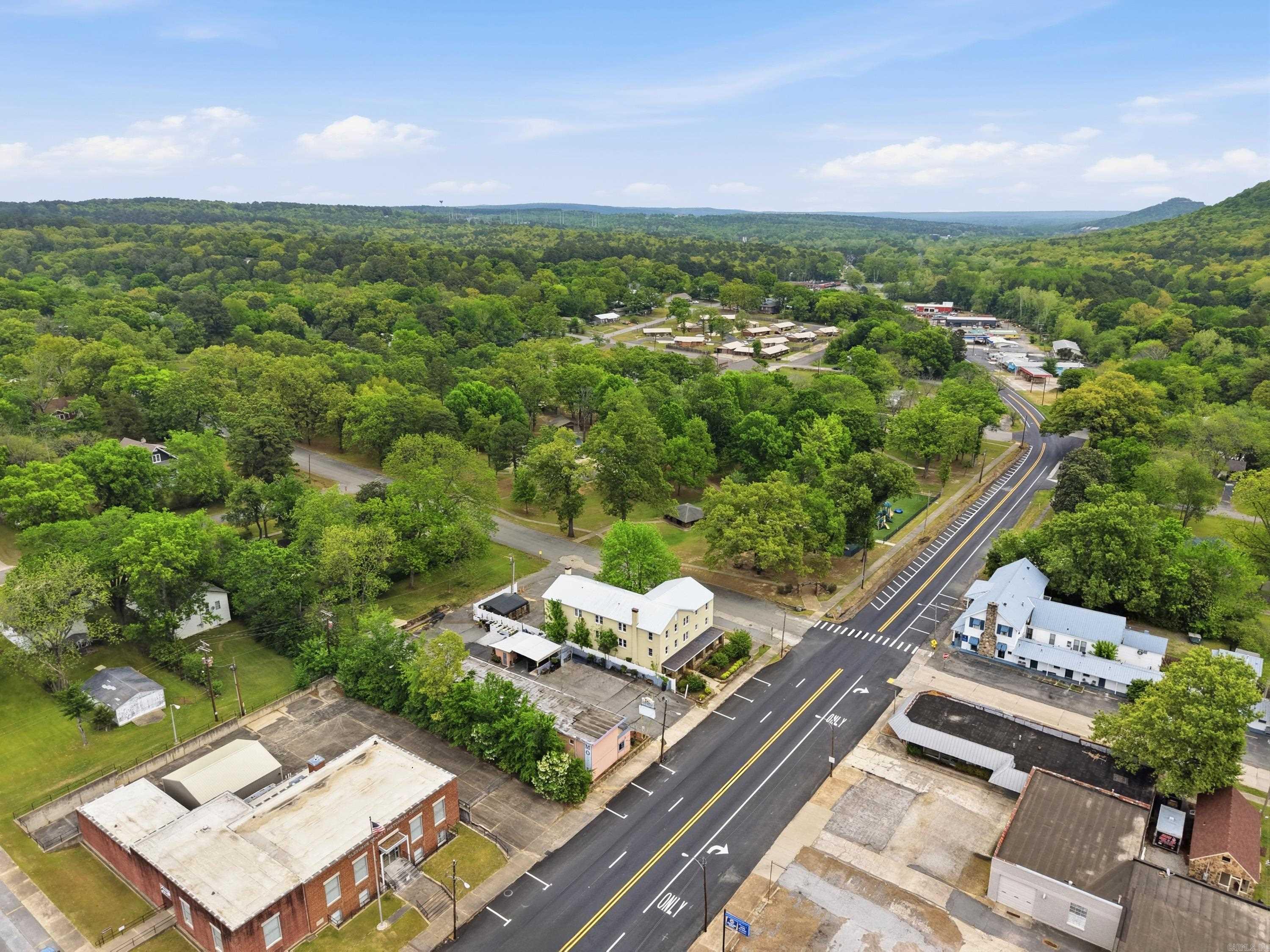 SPRING PARK - Residential