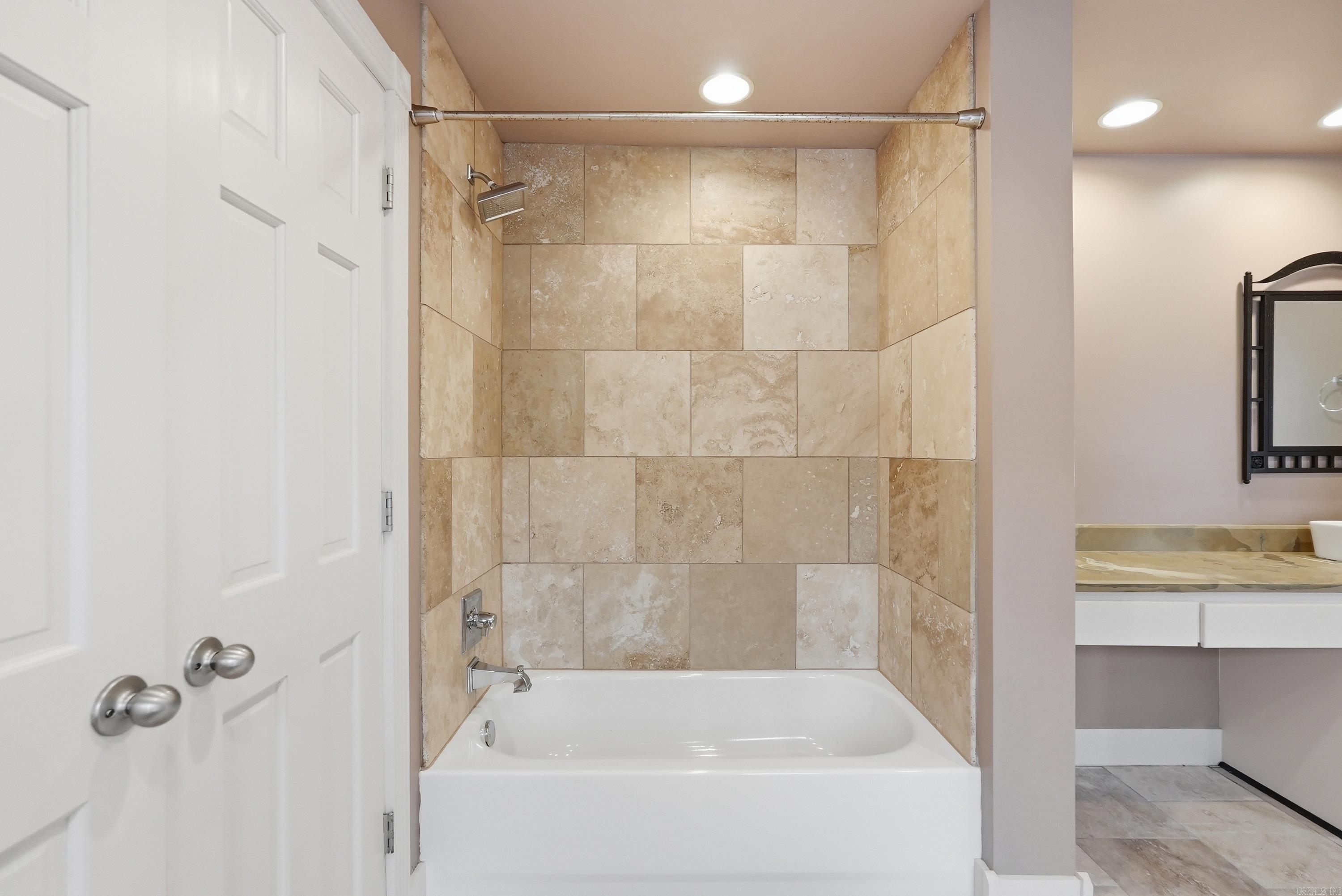 SPRING PARK - Residential