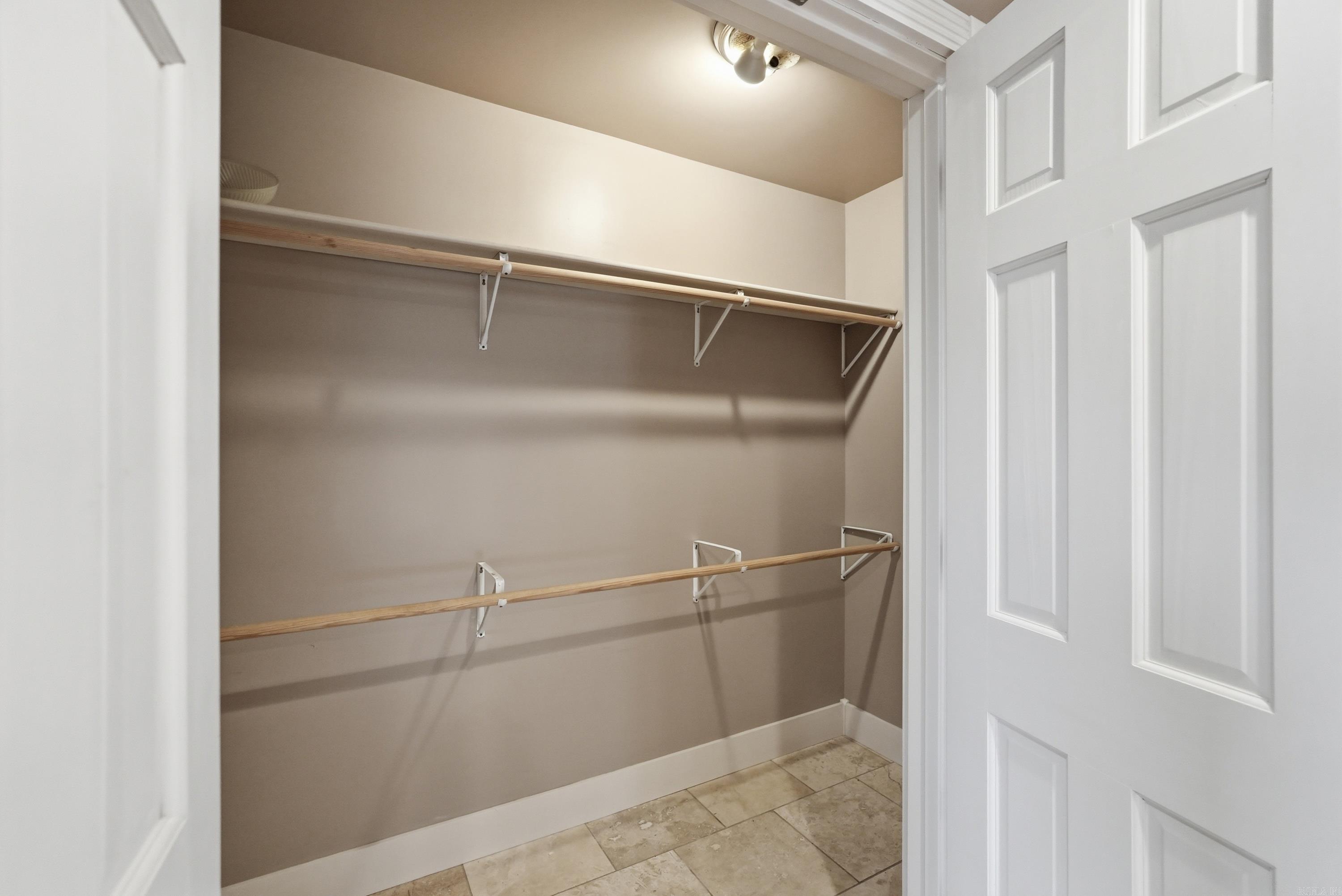 SPRING PARK - Residential