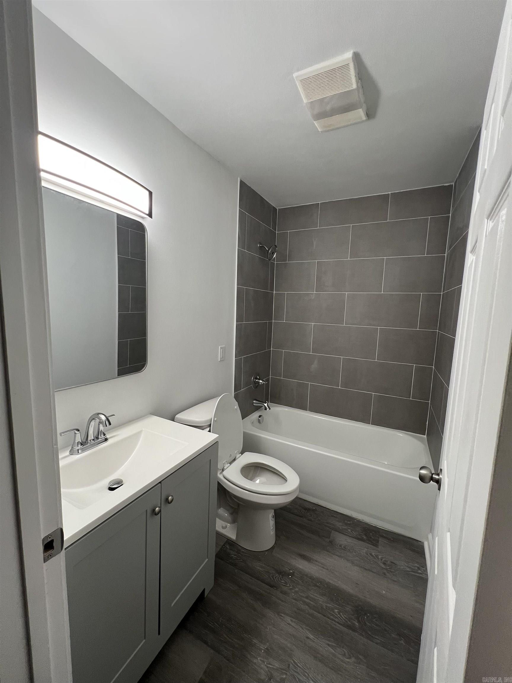 Moore-Penzel - Residential Lease