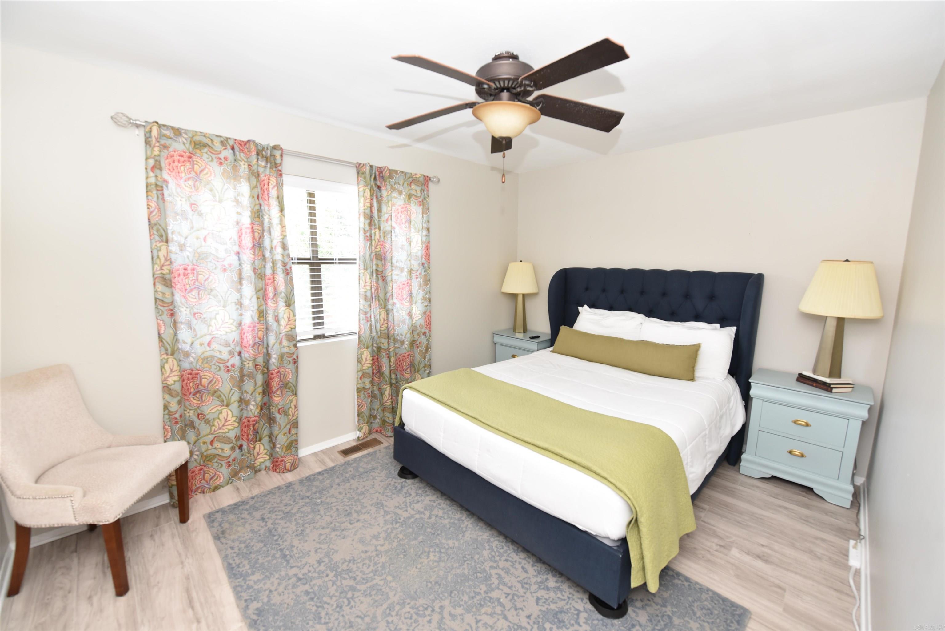 LAKEWOOD HILLS CONDO - Residential