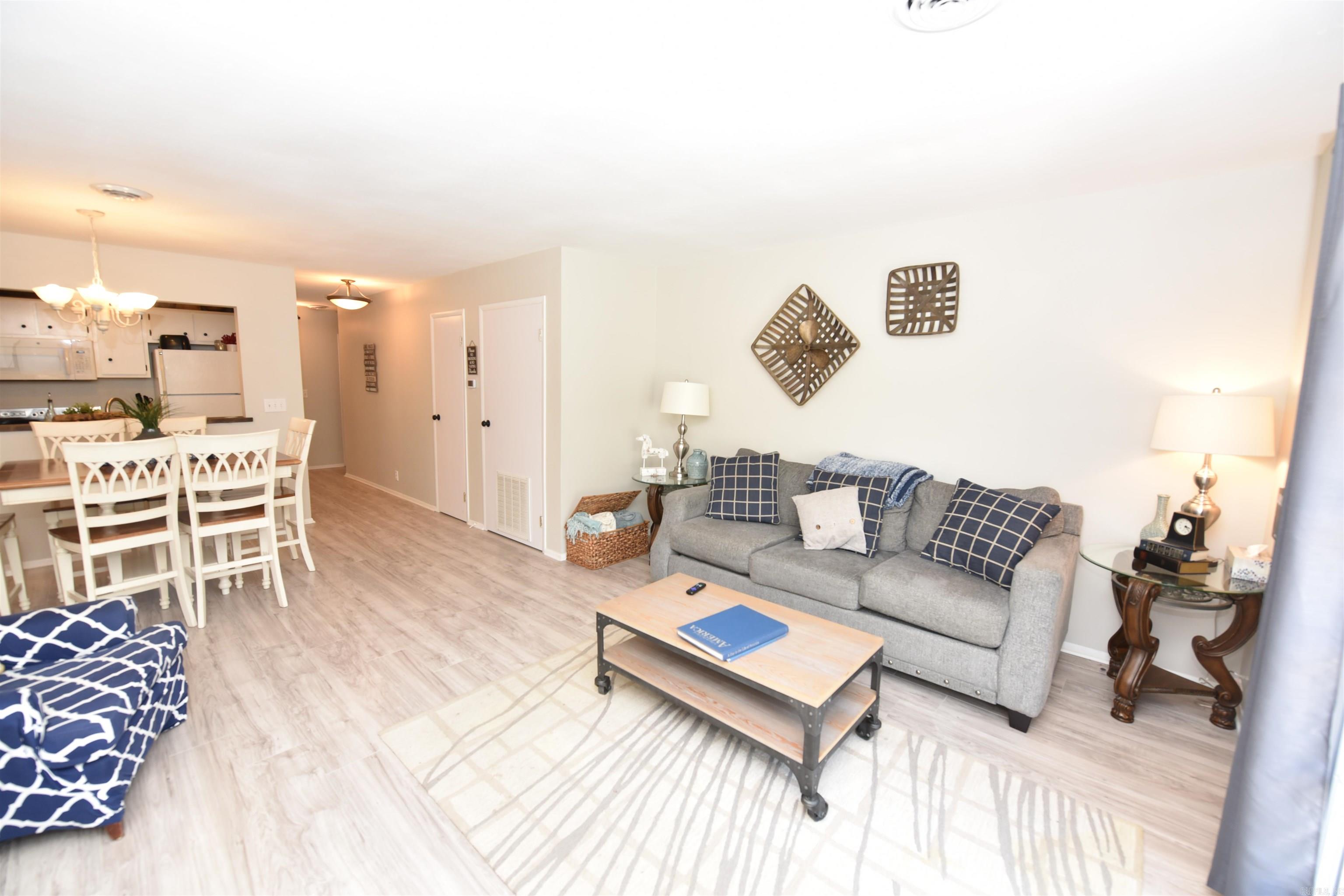 LAKEWOOD HILLS CONDO - Residential